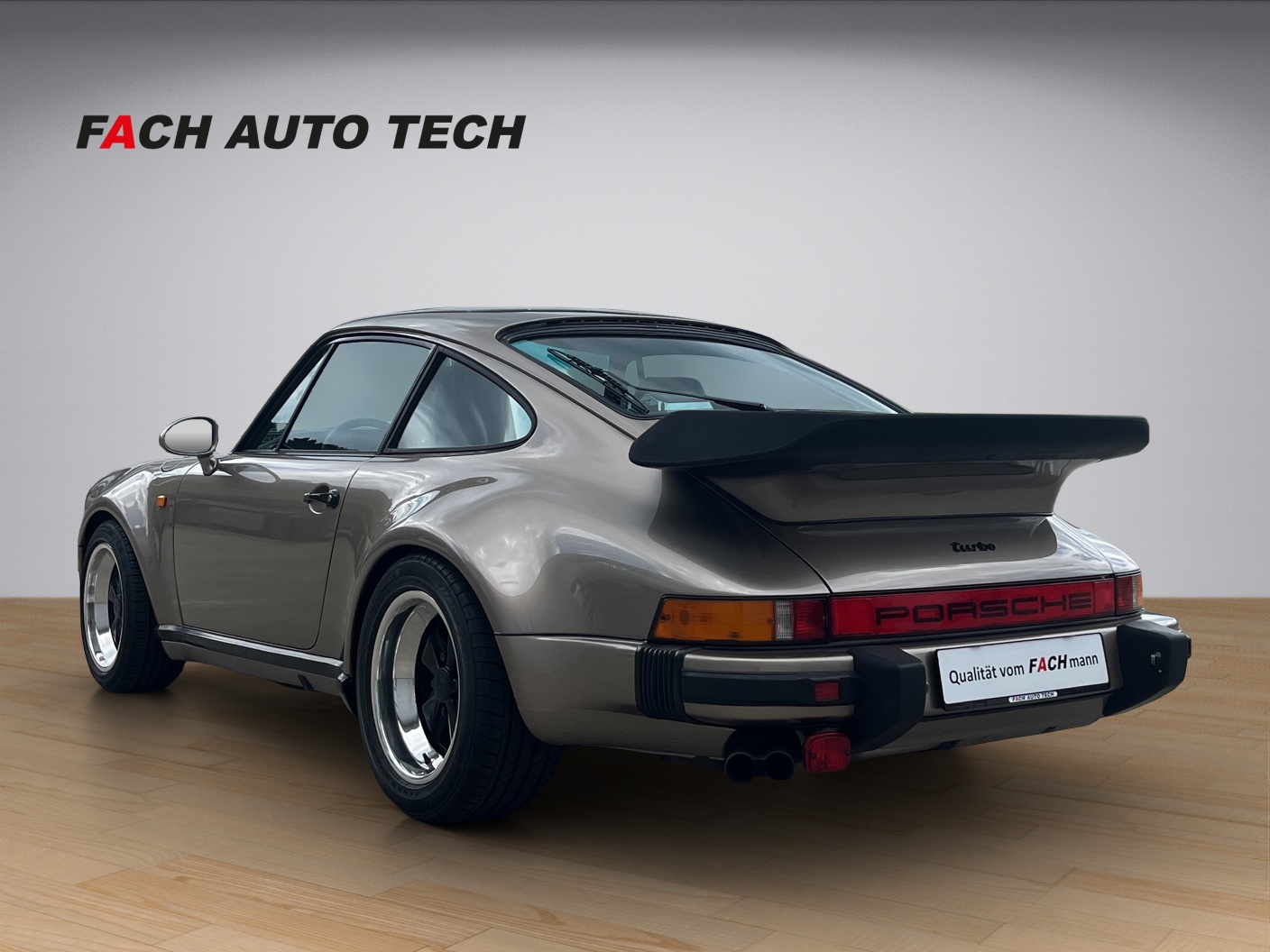 PORSCHE 911 (930) Coupé 3.3 Turbo-image-3