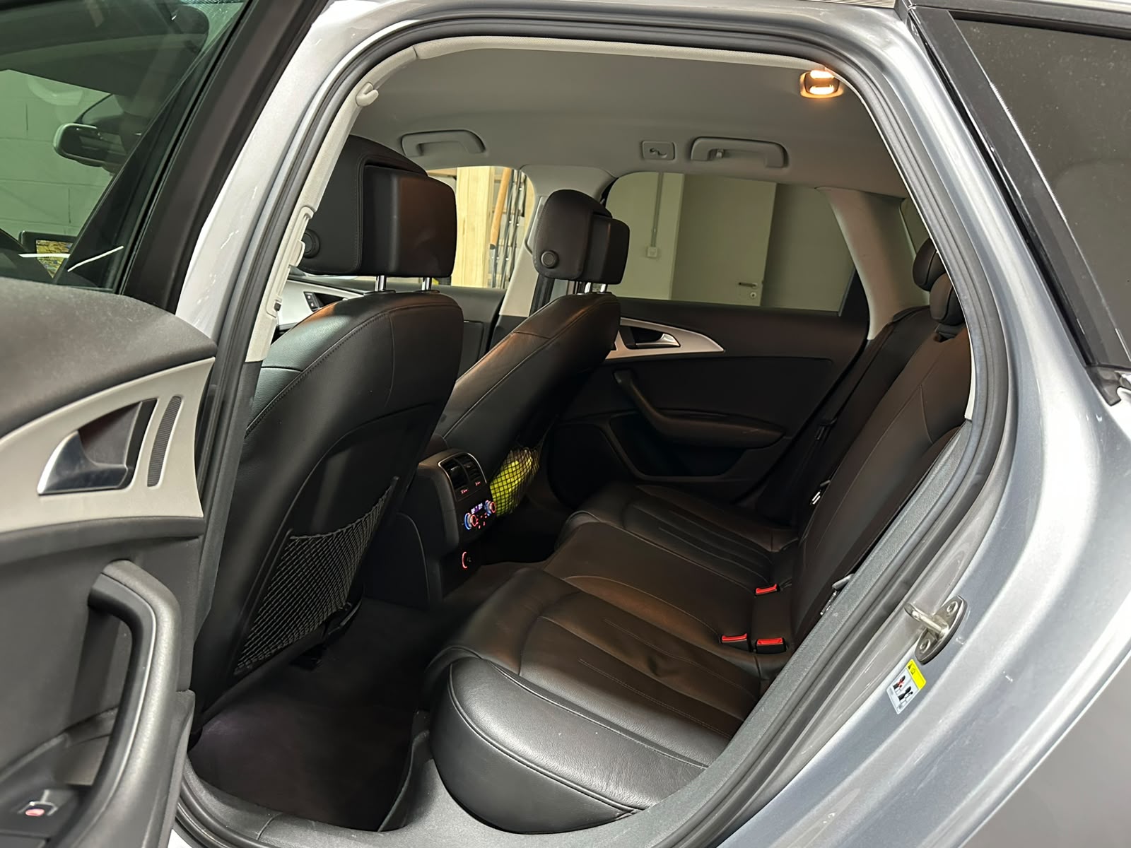 AUDI A6 Avant 3.0 TDI V6 Quattro S-tronic-image-15