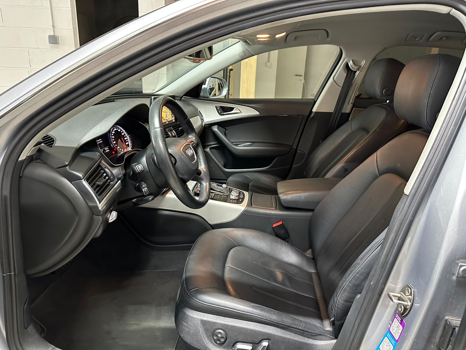 AUDI A6 Avant 3.0 TDI V6 Quattro S-tronic-image-9