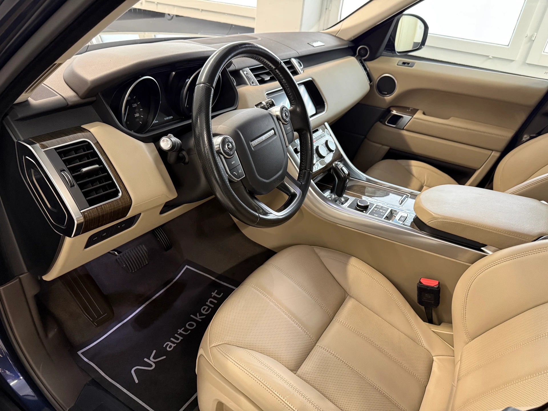 LAND ROVER Range Rover Sport 3.0 SDV6 SE Automatic-image-8
