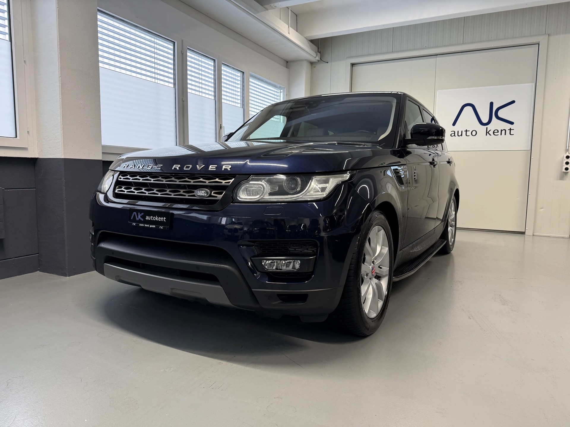 LAND ROVER Range Rover Sport 3.0 SDV6 SE Automatic-image-0