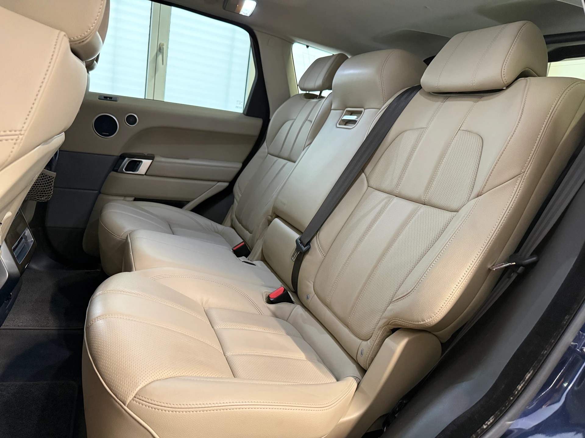LAND ROVER Range Rover Sport 3.0 SDV6 SE Automatic-image-19