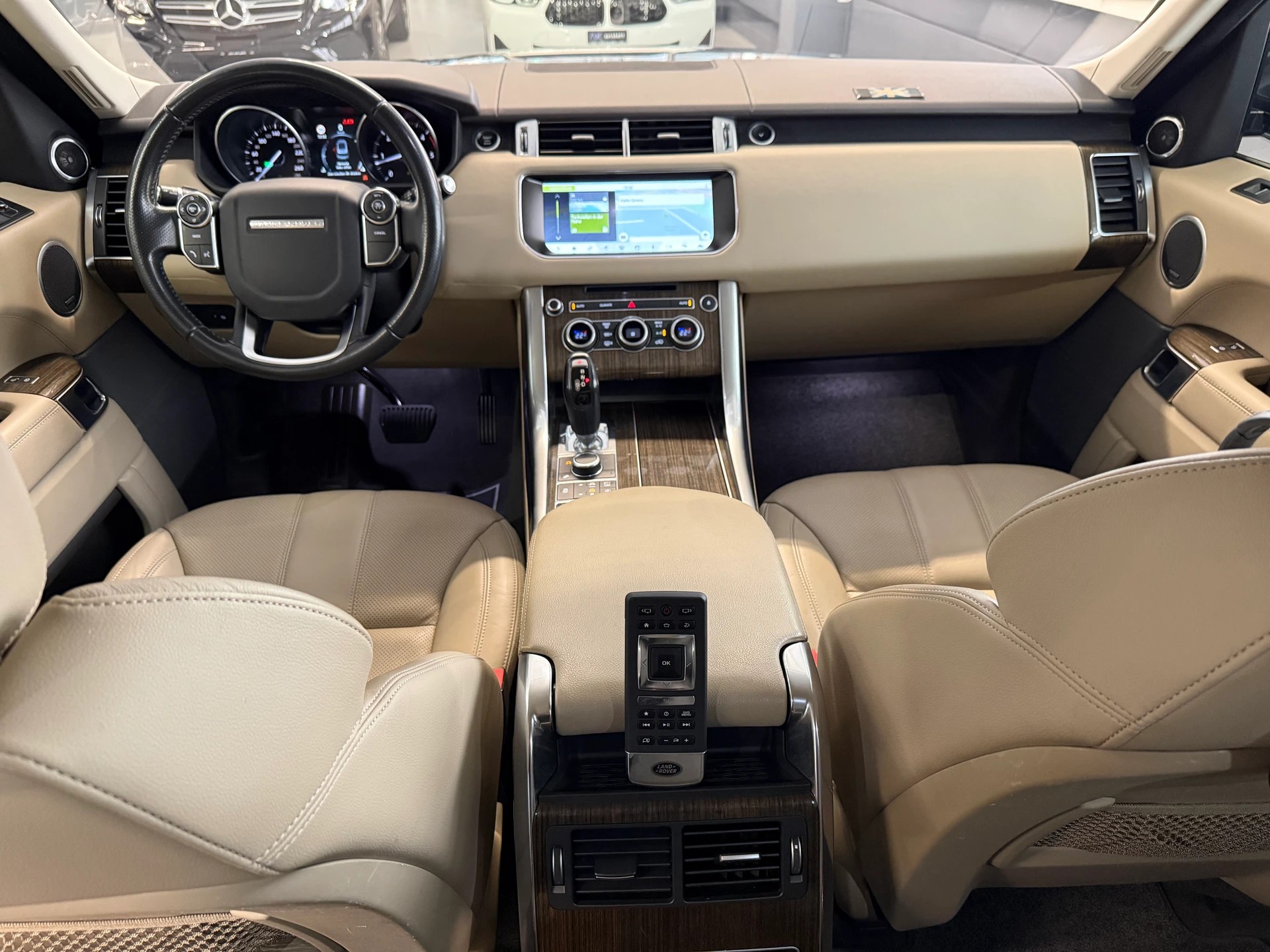 LAND ROVER Range Rover Sport 3.0 SDV6 SE Automatic-image-9