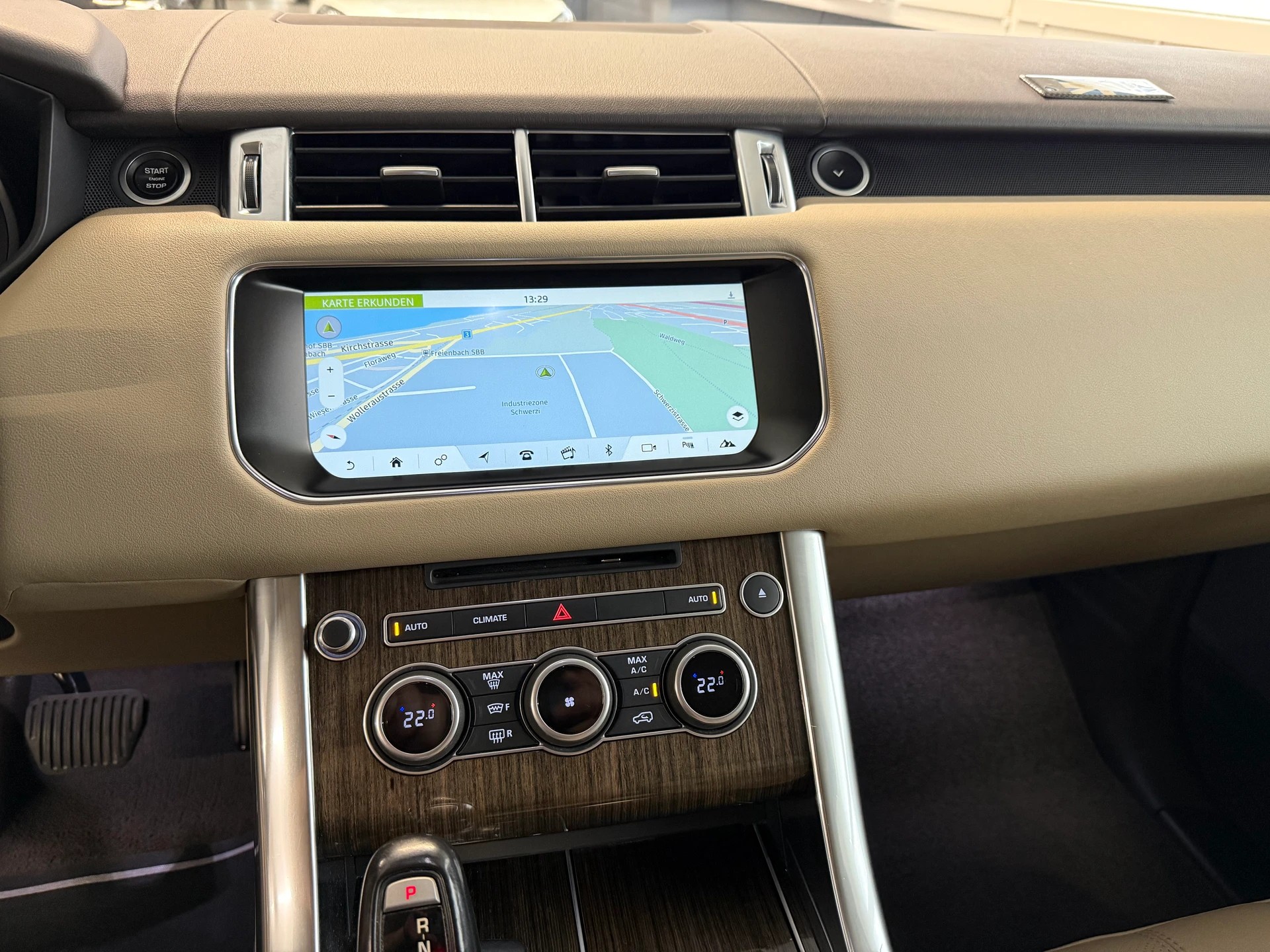 LAND ROVER Range Rover Sport 3.0 SDV6 SE Automatic-image-12
