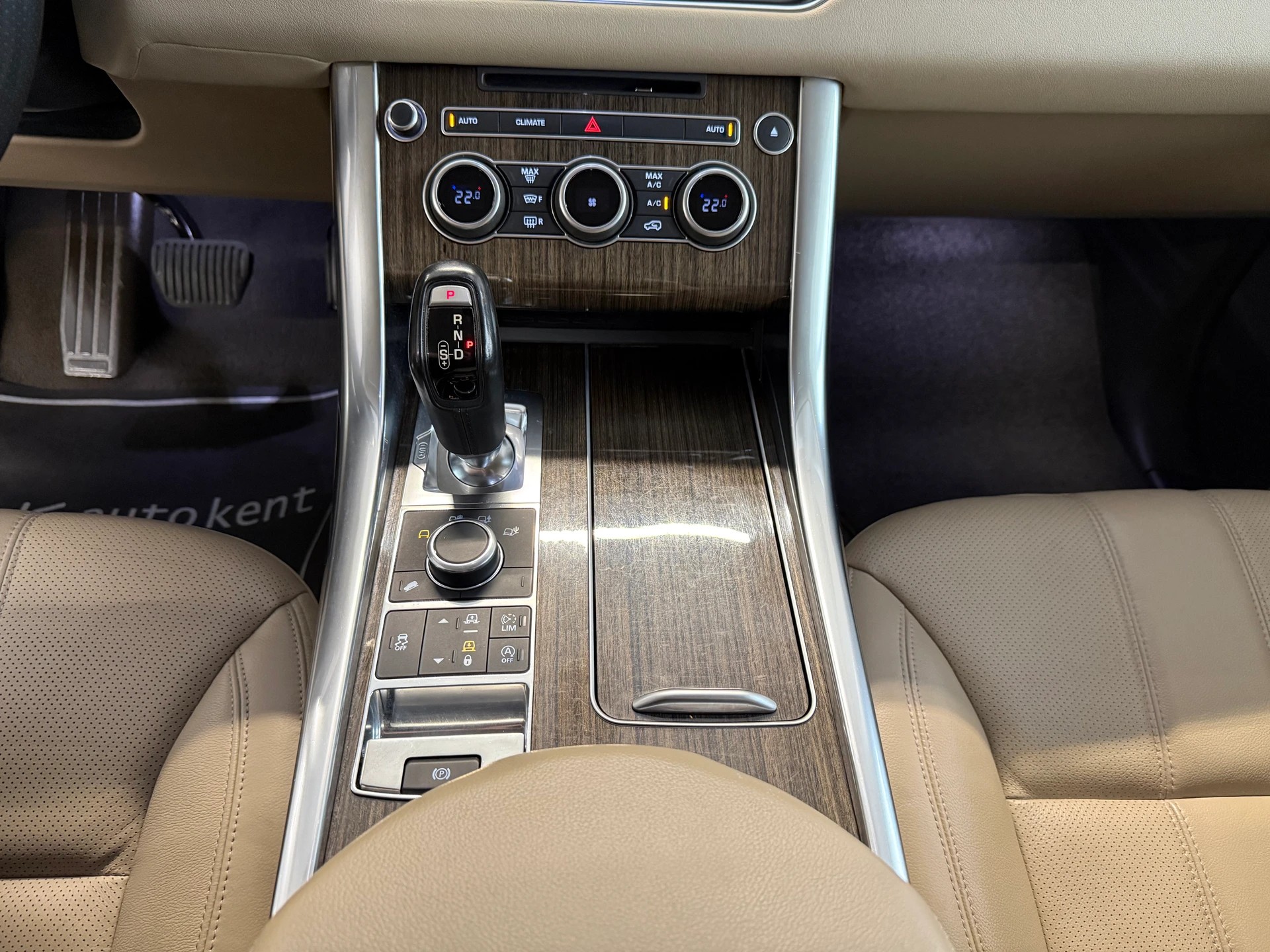 LAND ROVER Range Rover Sport 3.0 SDV6 SE Automatic-image-11