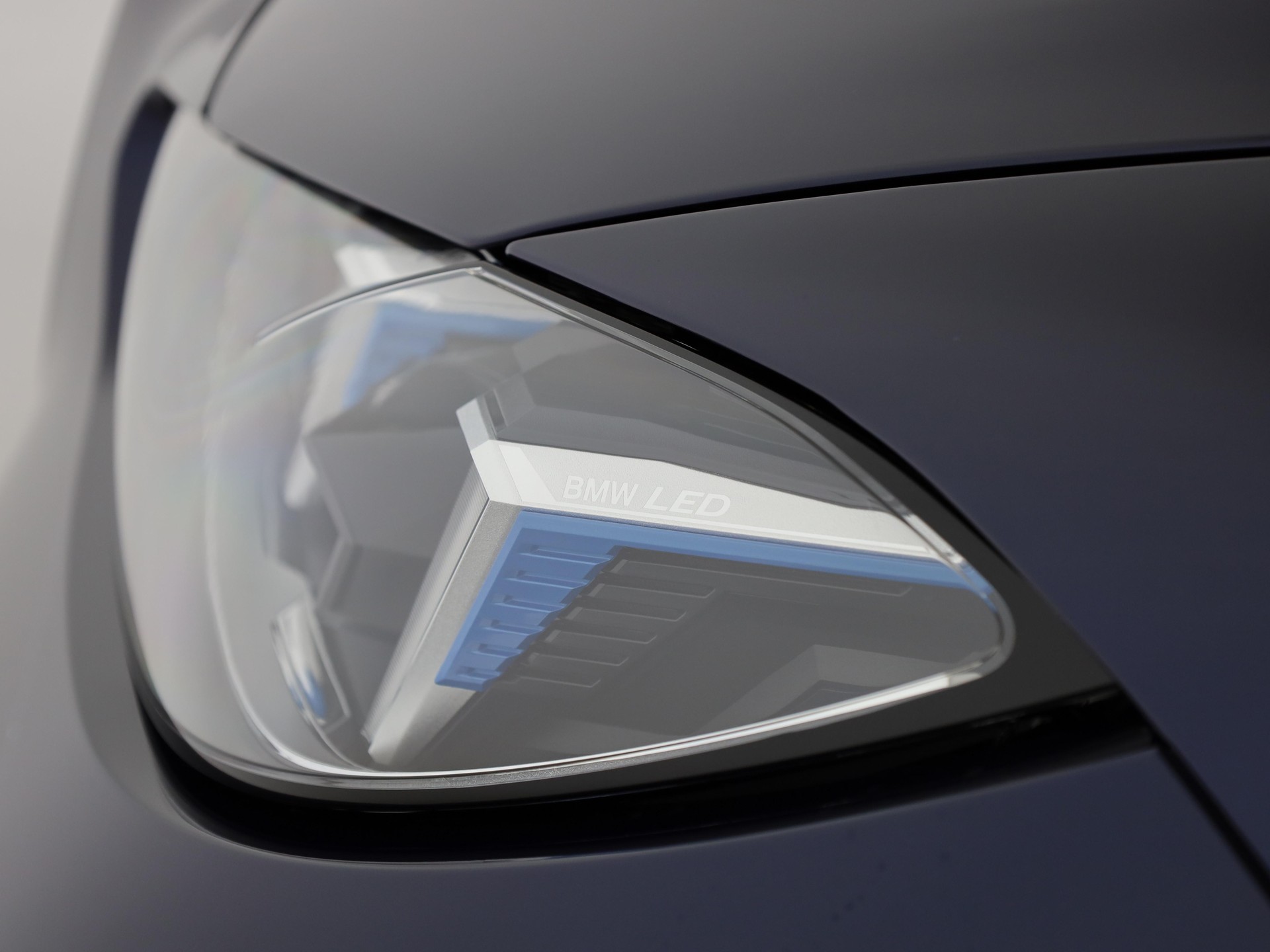 BMW M3 Competition xDrive Touring-image-7