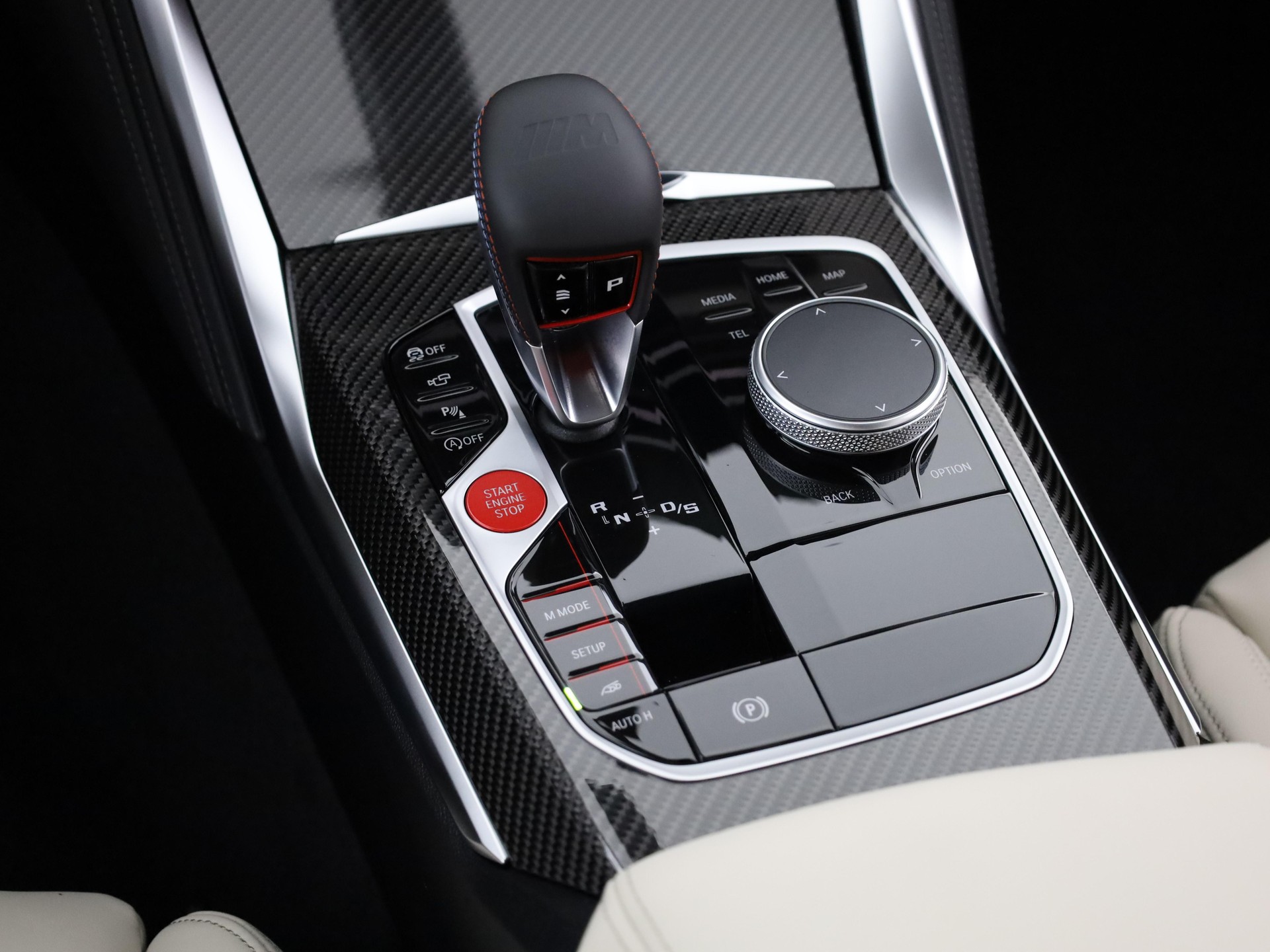 BMW M3 Competition xDrive Touring-image-19