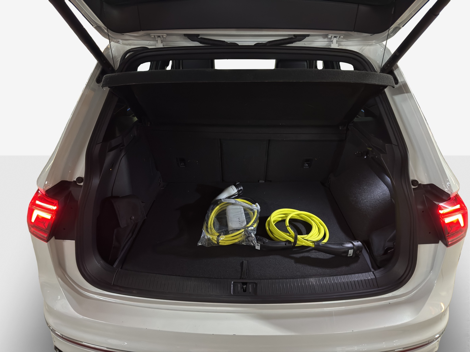 VW Tiguan 1.4TSI PHEV Selection DSG-image-13