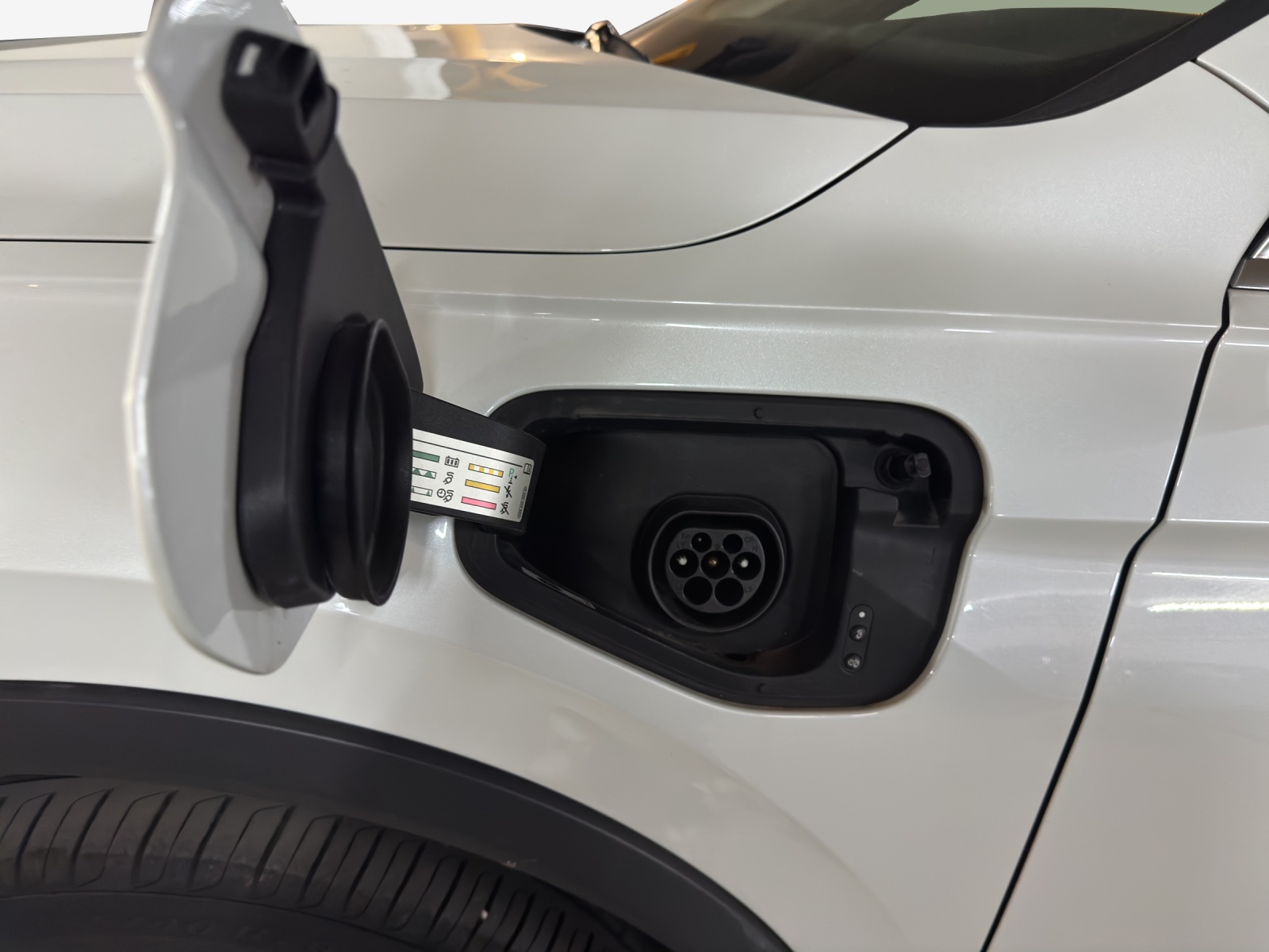VW Tiguan 1.4TSI PHEV Selection DSG-image-14