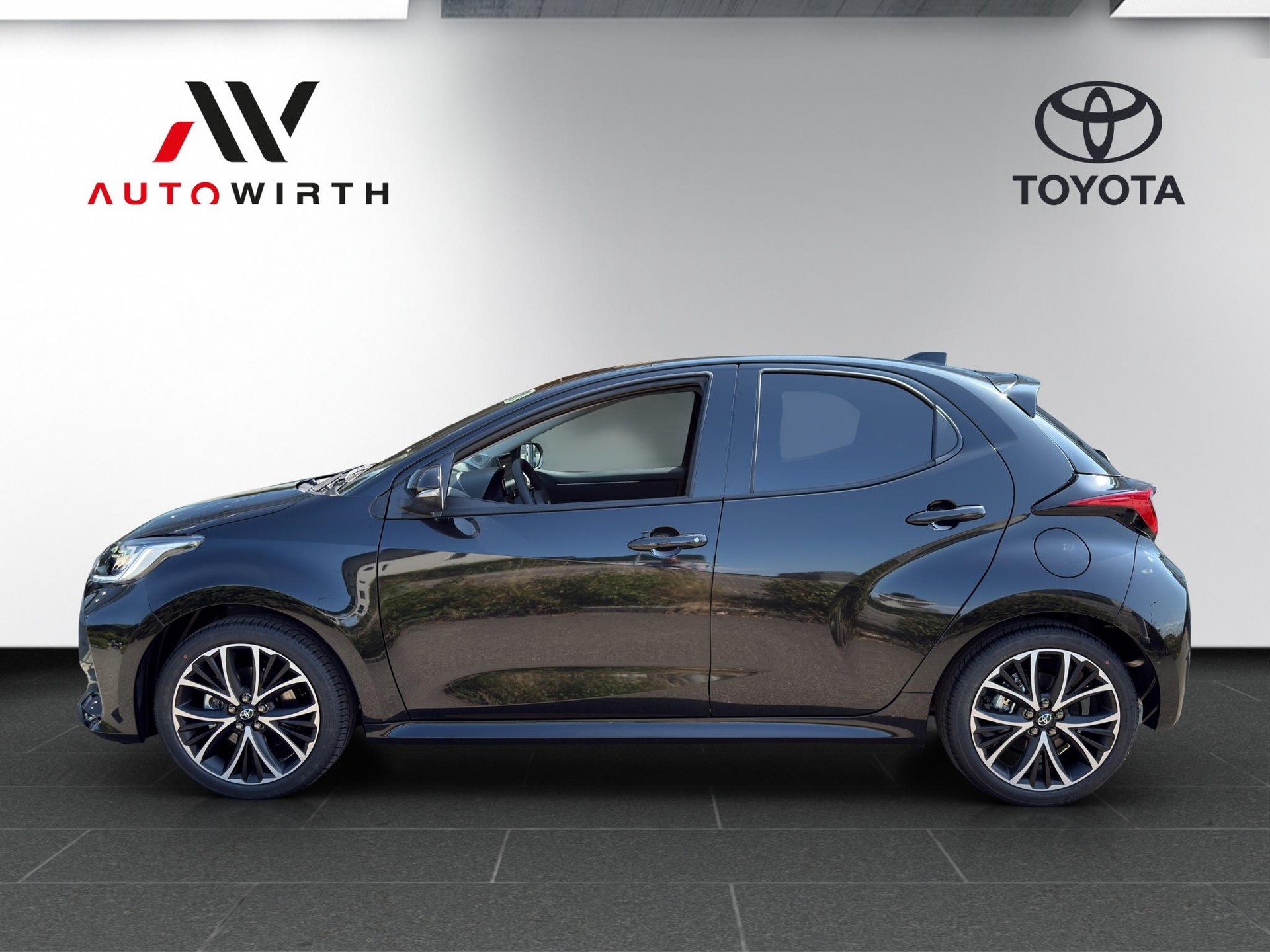TOYOTA Yaris 1.5 VVT-i HSD Trend-image-7