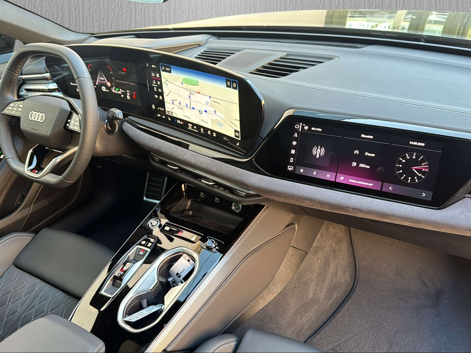 AUDI A6 Avant TFSI quattro 270 kW S tronic*S-Line*Panoramadach*AHK*-image-11