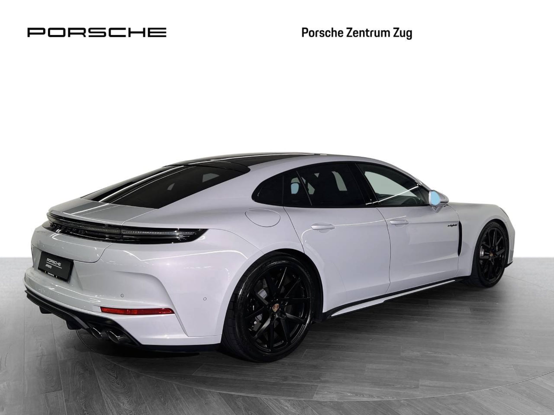 PORSCHE Panamera 4S E-Hybrid-image-8