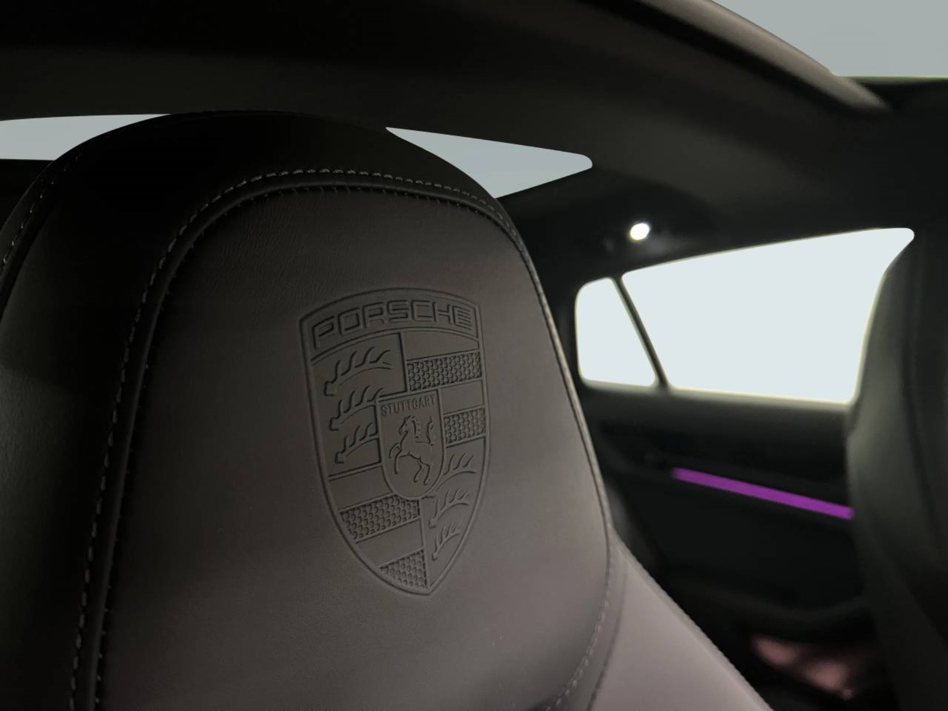 PORSCHE Panamera 4S E-Hybrid-image-20