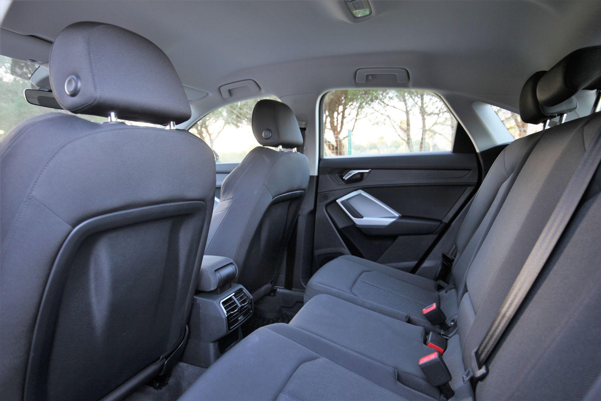 AUDI 1.5 35 TFSI Attraction S-Tronic-image-3