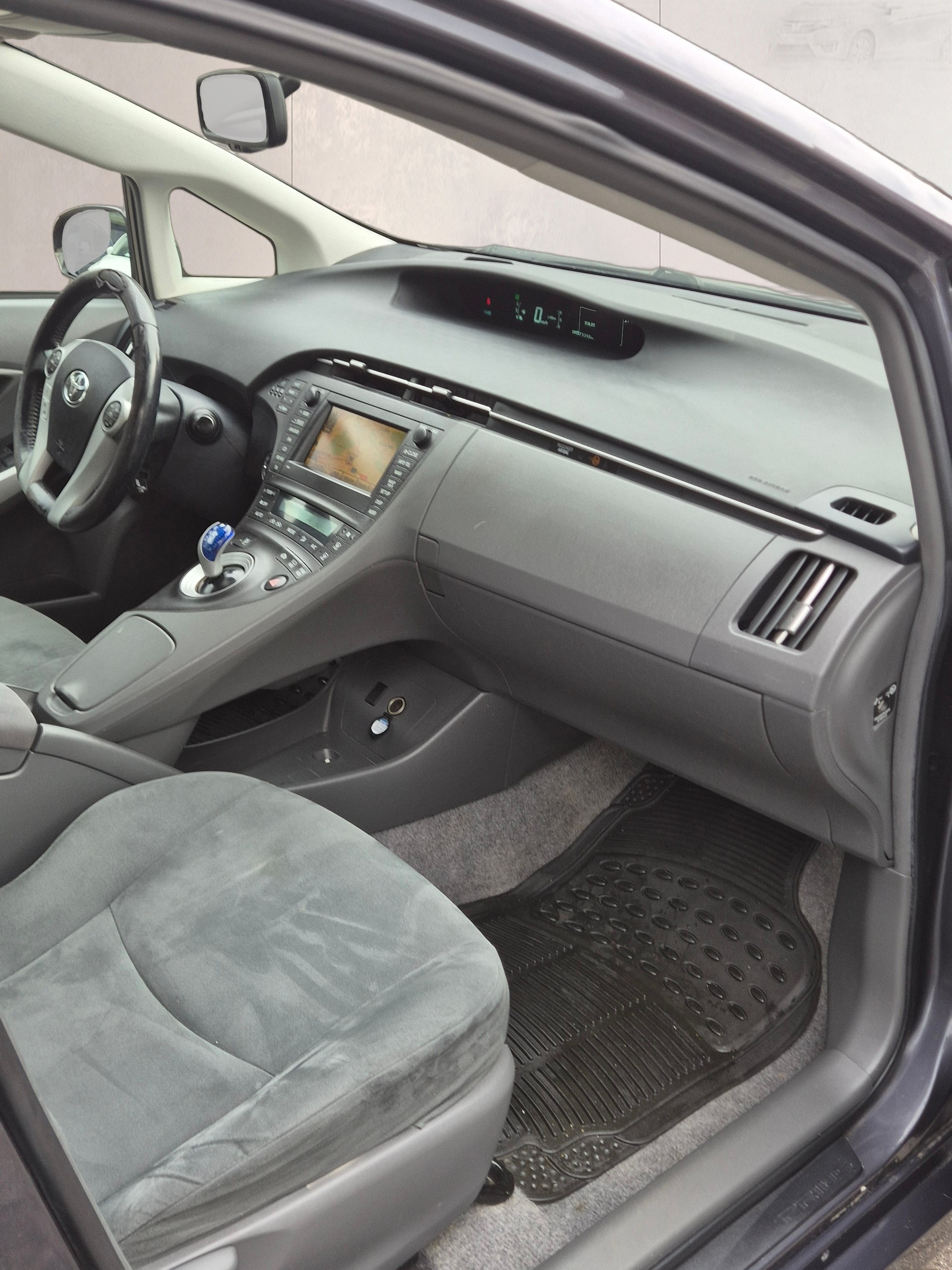 TOYOTA Prius 1.8 16V HSD Sol Premium-image-6