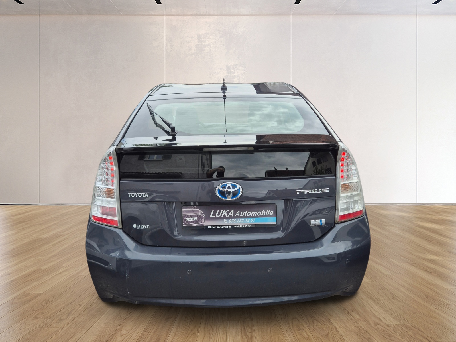 TOYOTA Prius 1.8 16V HSD Sol Premium-showroom-element-2