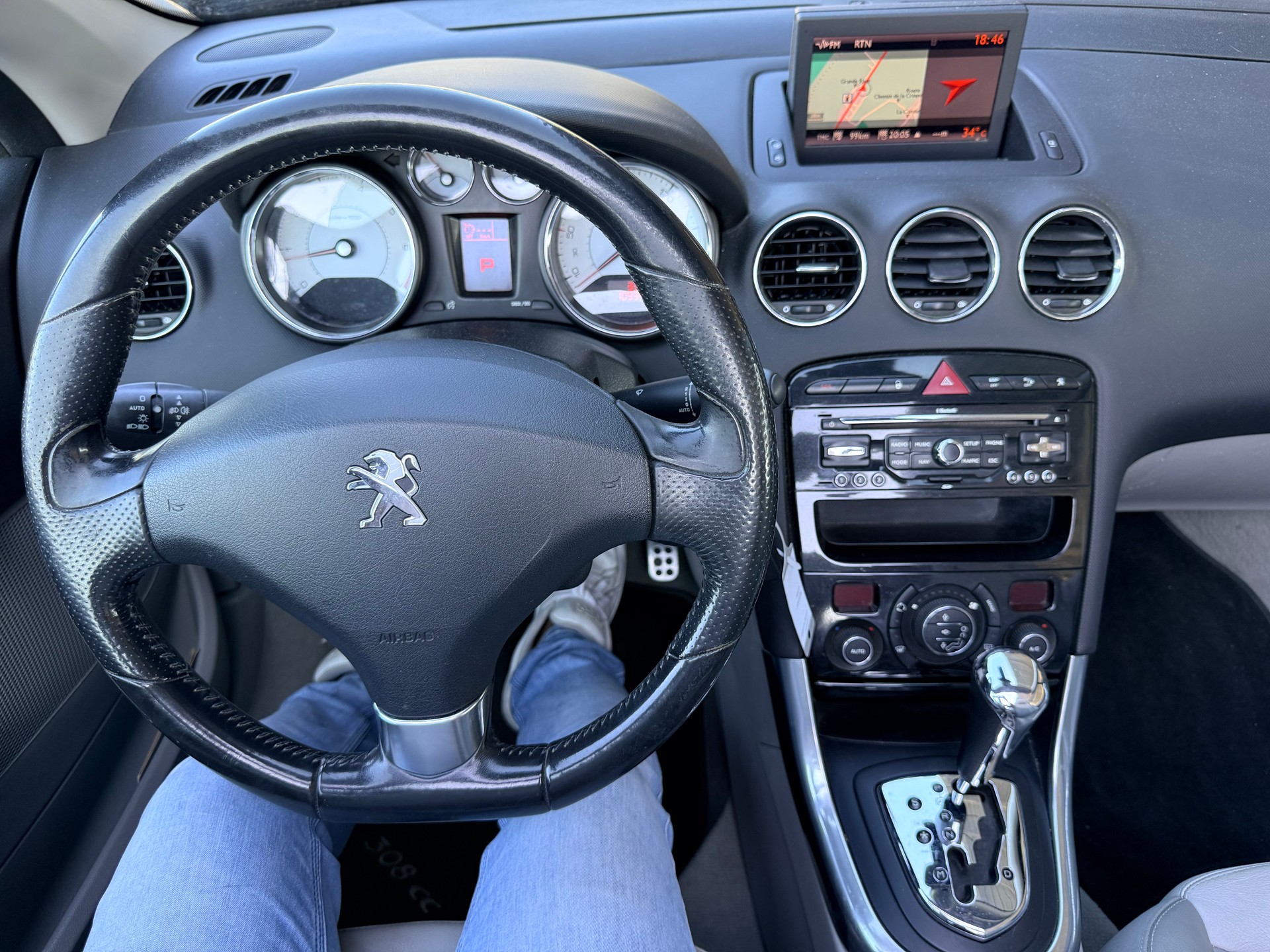 PEUGEOT 308 CC 1.6 16V Turbo R.Garros Automatic-image-10