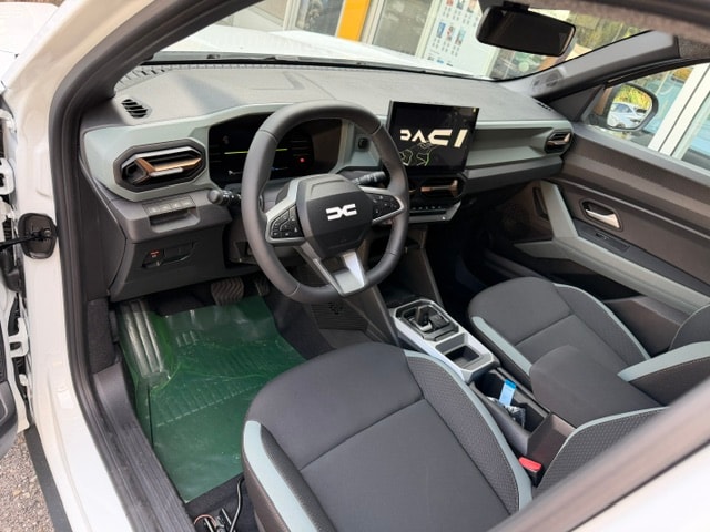 DACIA Duster HEV 155 Extreme-image-12