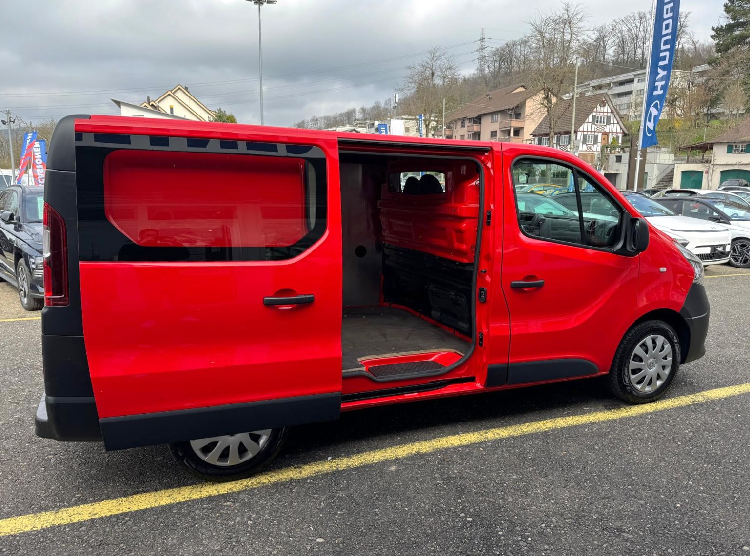RENAULT Trafic 2.0 Energy dCi 120 3.0t Business L1H1-image-4