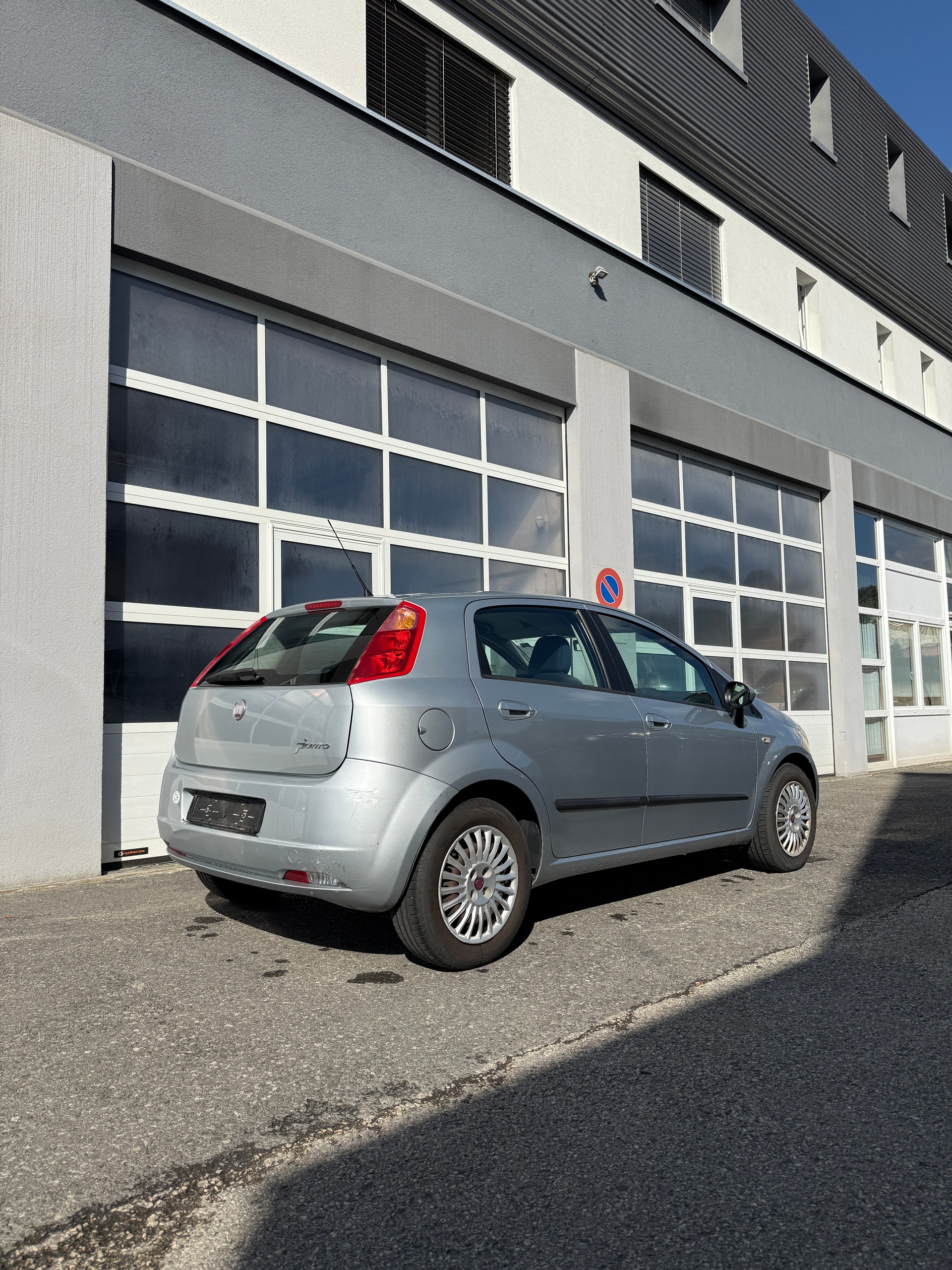 FIAT Punto 1.4 16V Emotion-image-3
