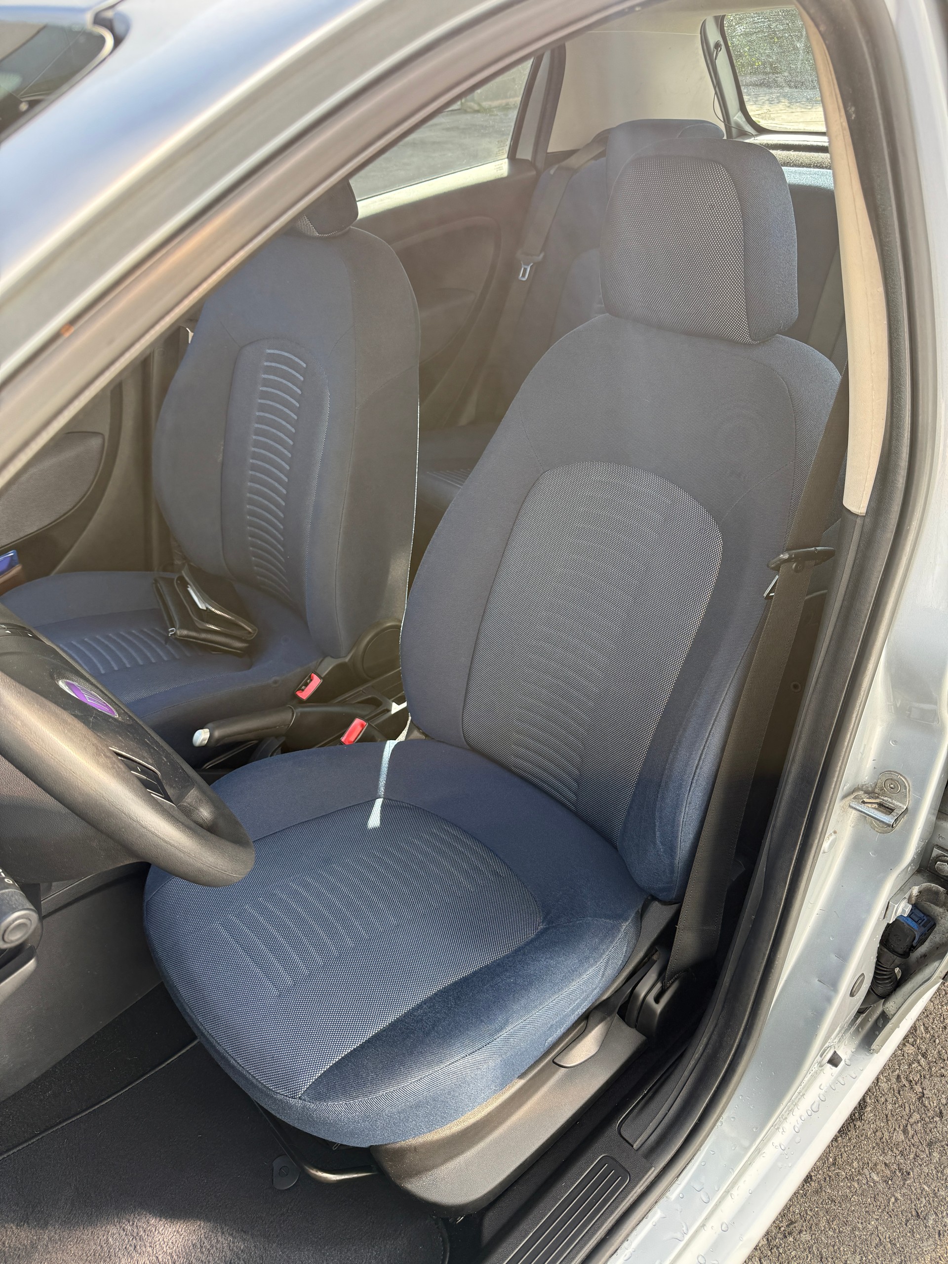 FIAT Punto 1.4 16V Emotion-image-9