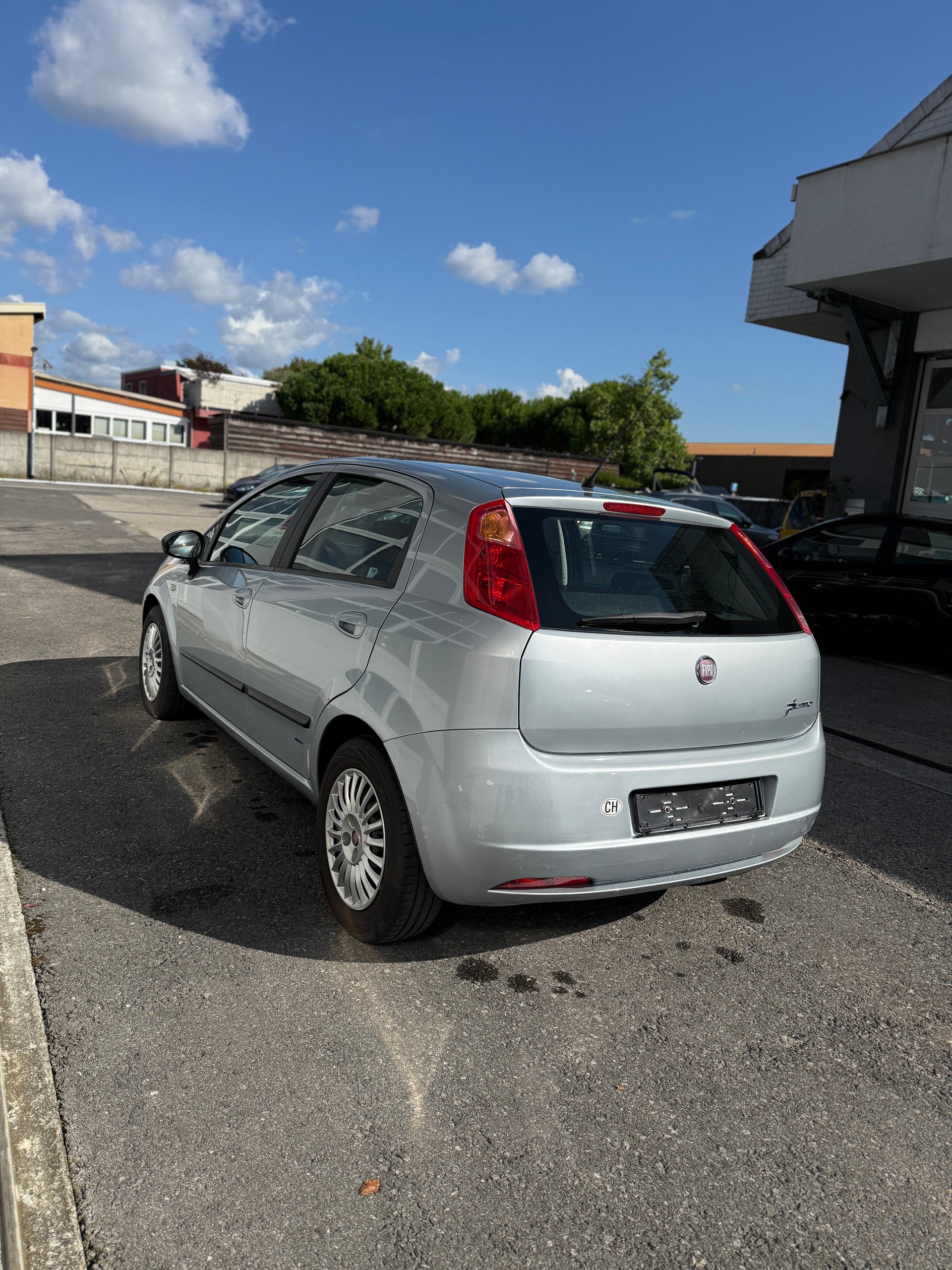 FIAT Punto 1.4 16V Emotion-image-5