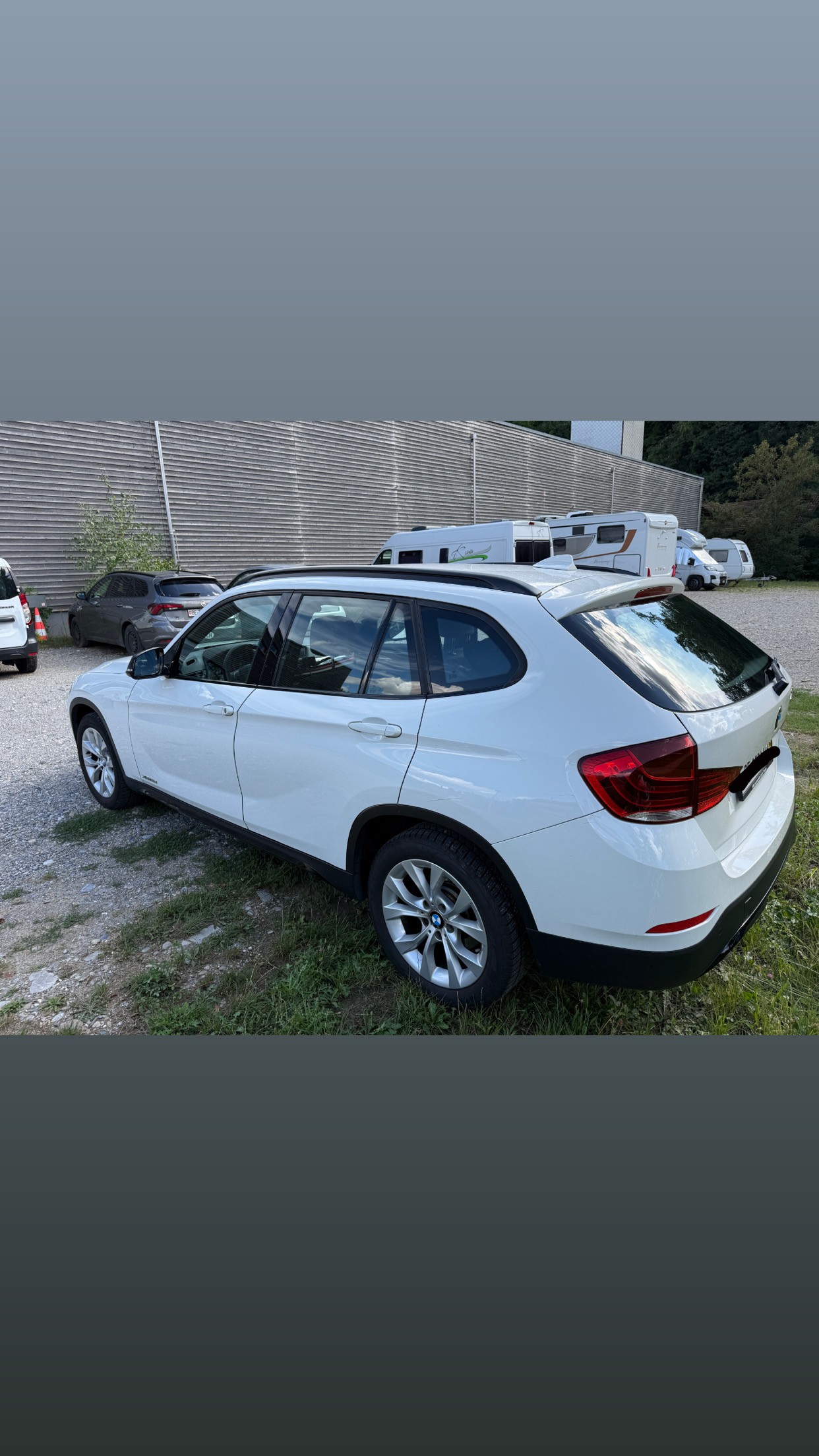 BMW 18d xDrive-image-1