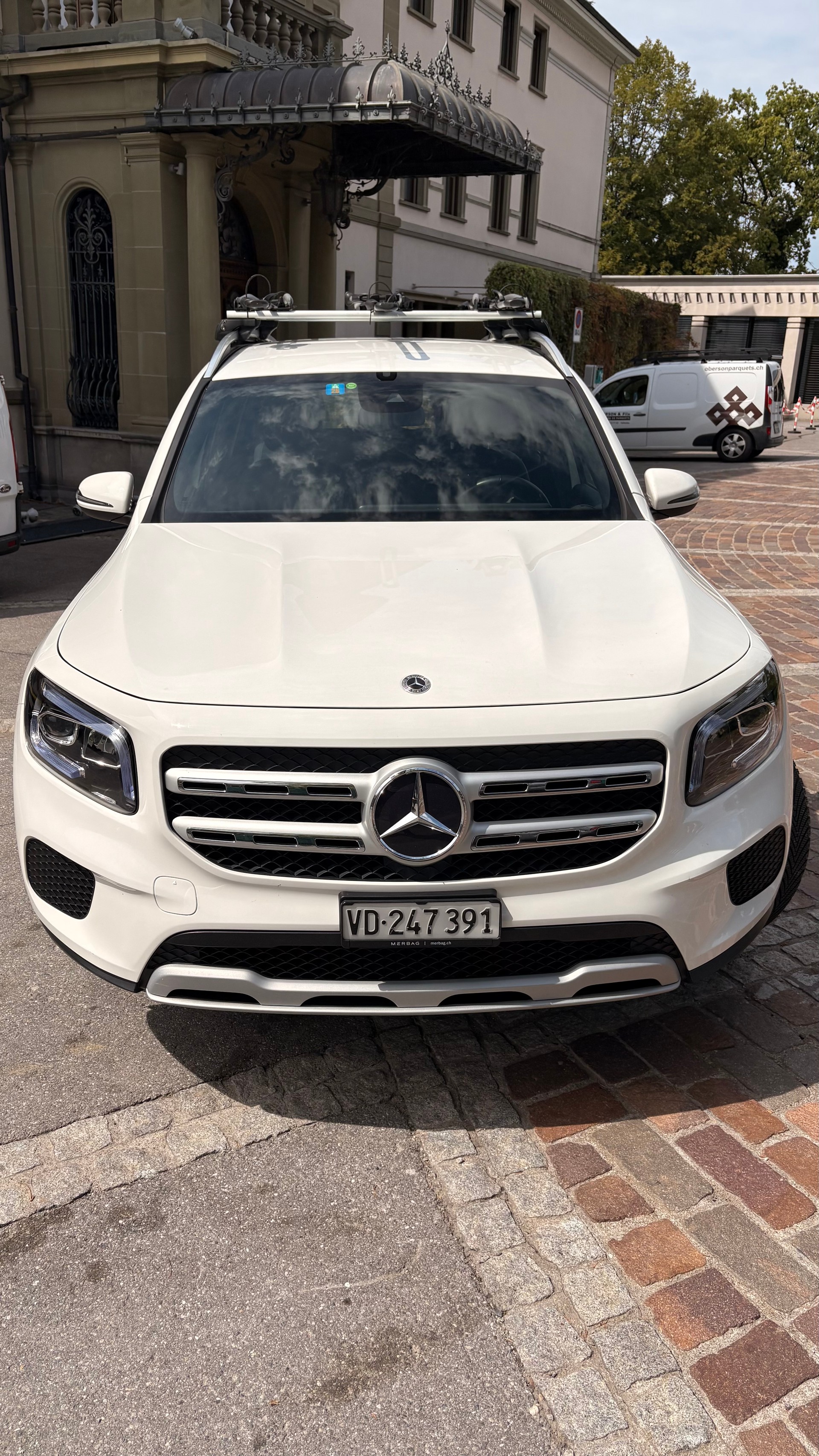 MERCEDES-BENZ GLB 180 d Style-image-0