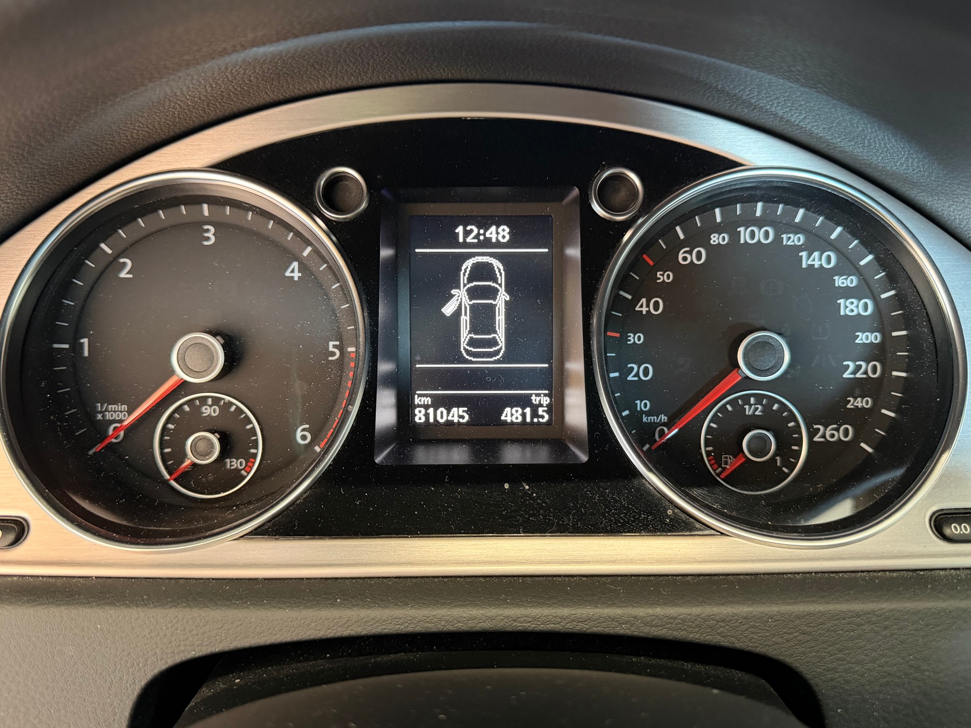 VW Passat 2.0 TDI BlueMotion Technology Highline DSG-image-14