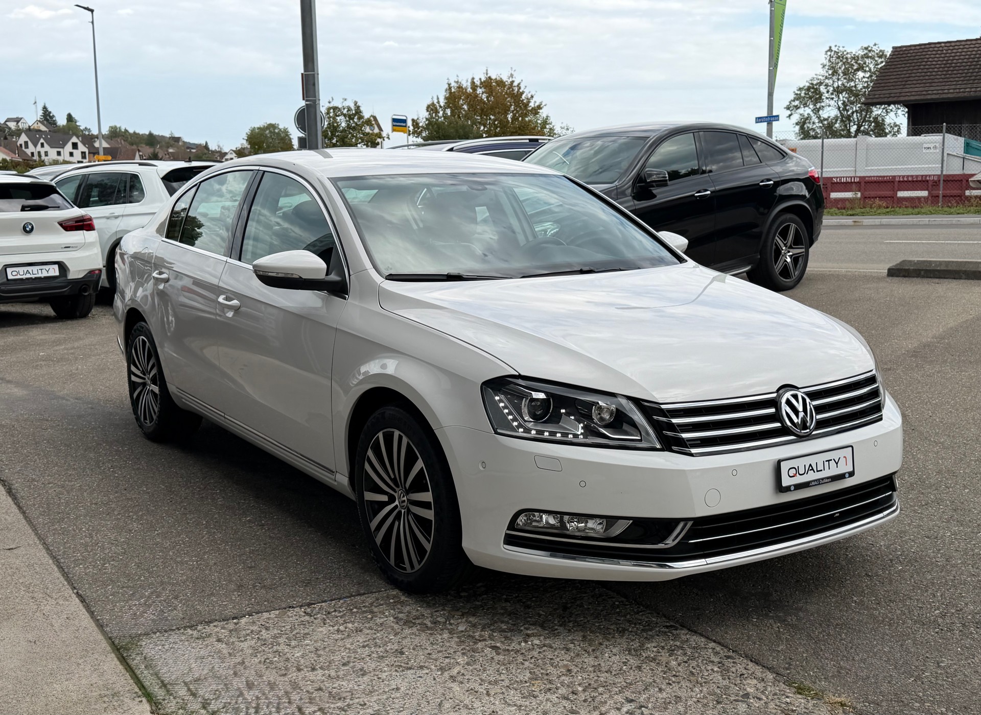VW Passat 2.0 TDI BlueMotion Technology Highline DSG-image-2