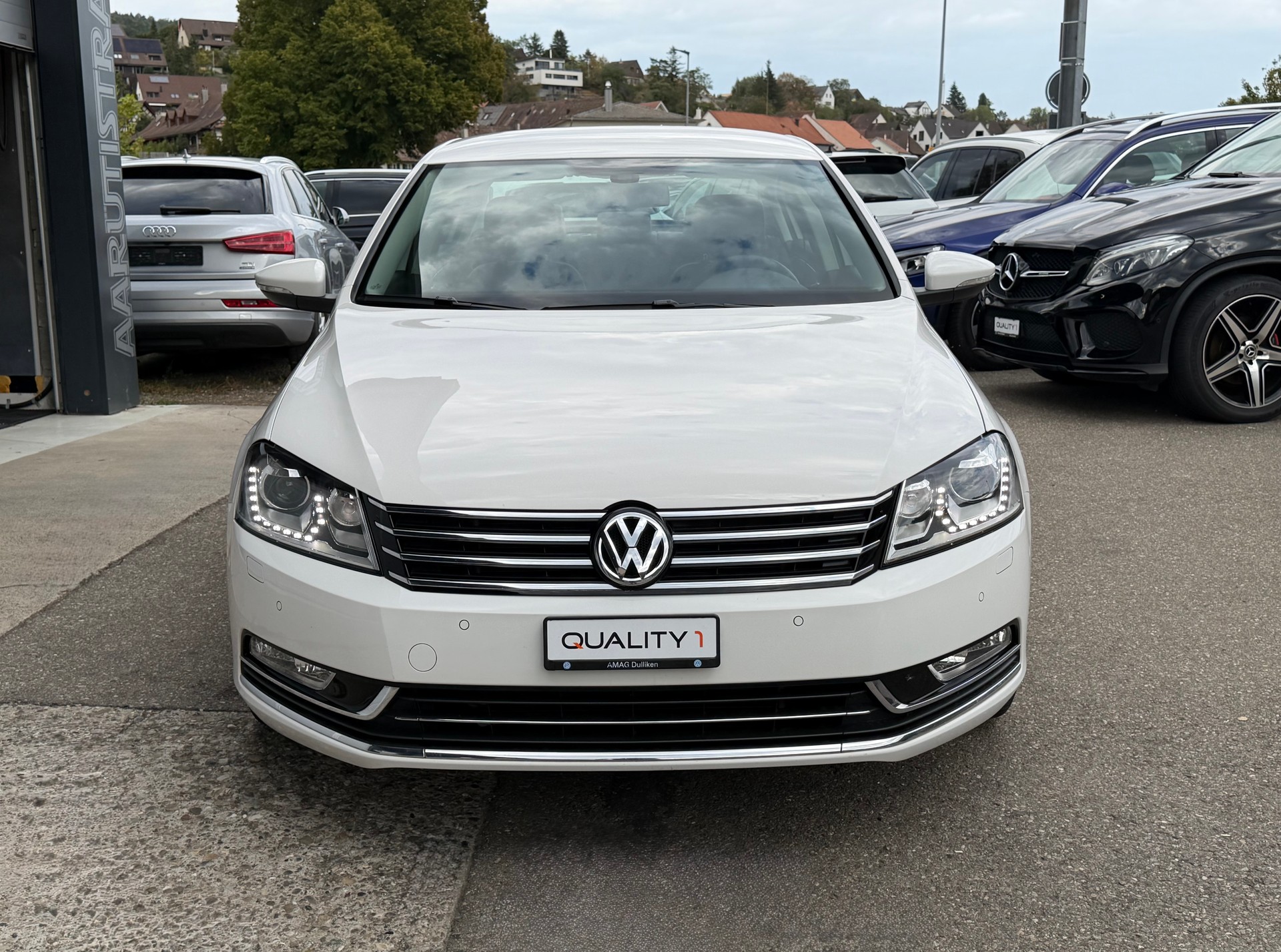 VW Passat 2.0 TDI BlueMotion Technology Highline DSG-image-1