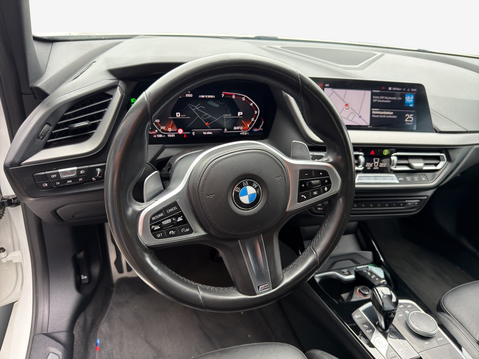 BMW M135i xDrive Steptronic-image-9