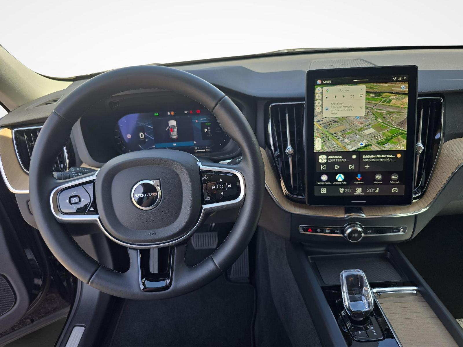 VOLVO XC60 2.0 T6 TE Plus Dark eAWD-image-13