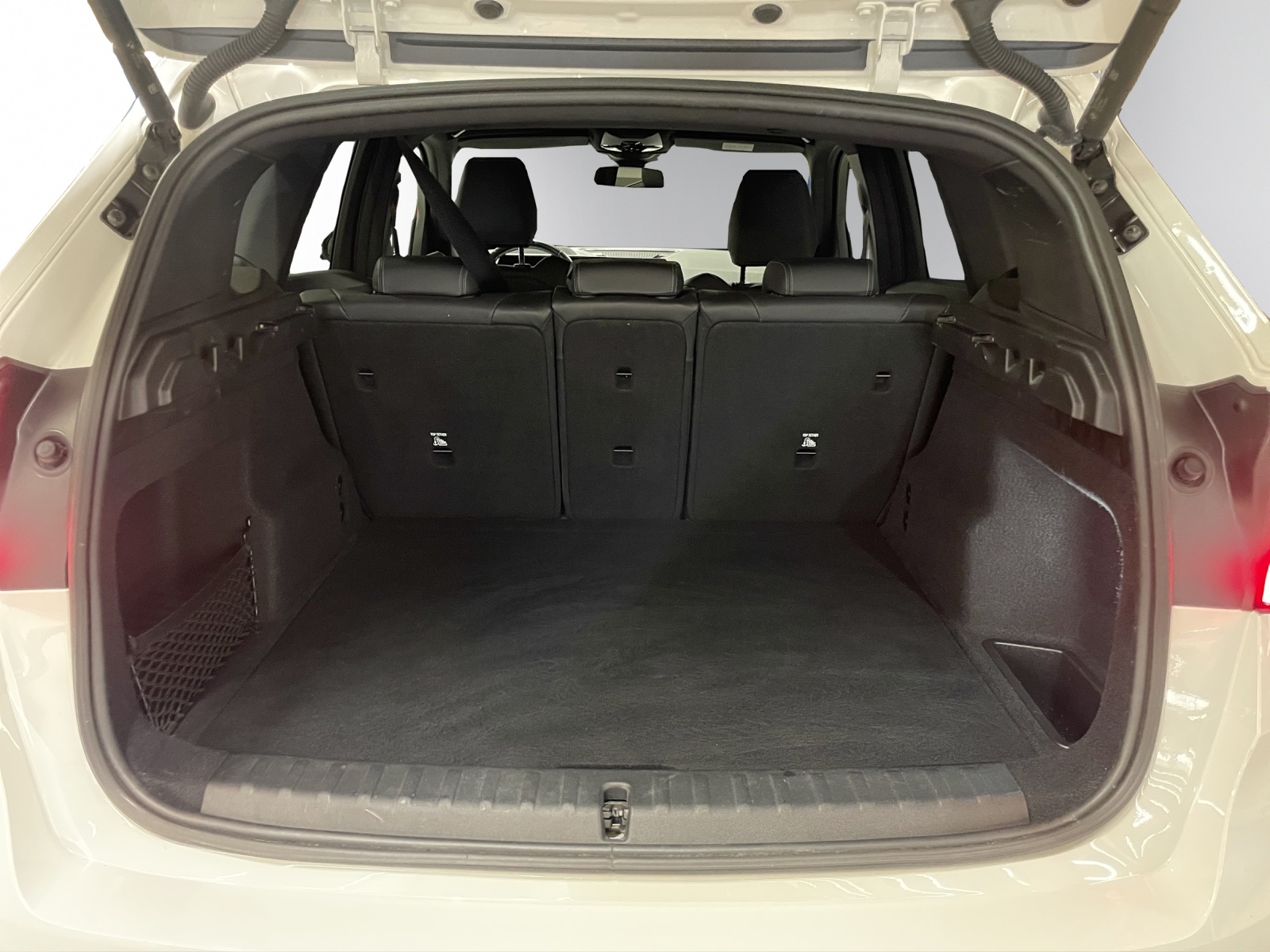BMW X1 xDrive 20d 48V-image-5