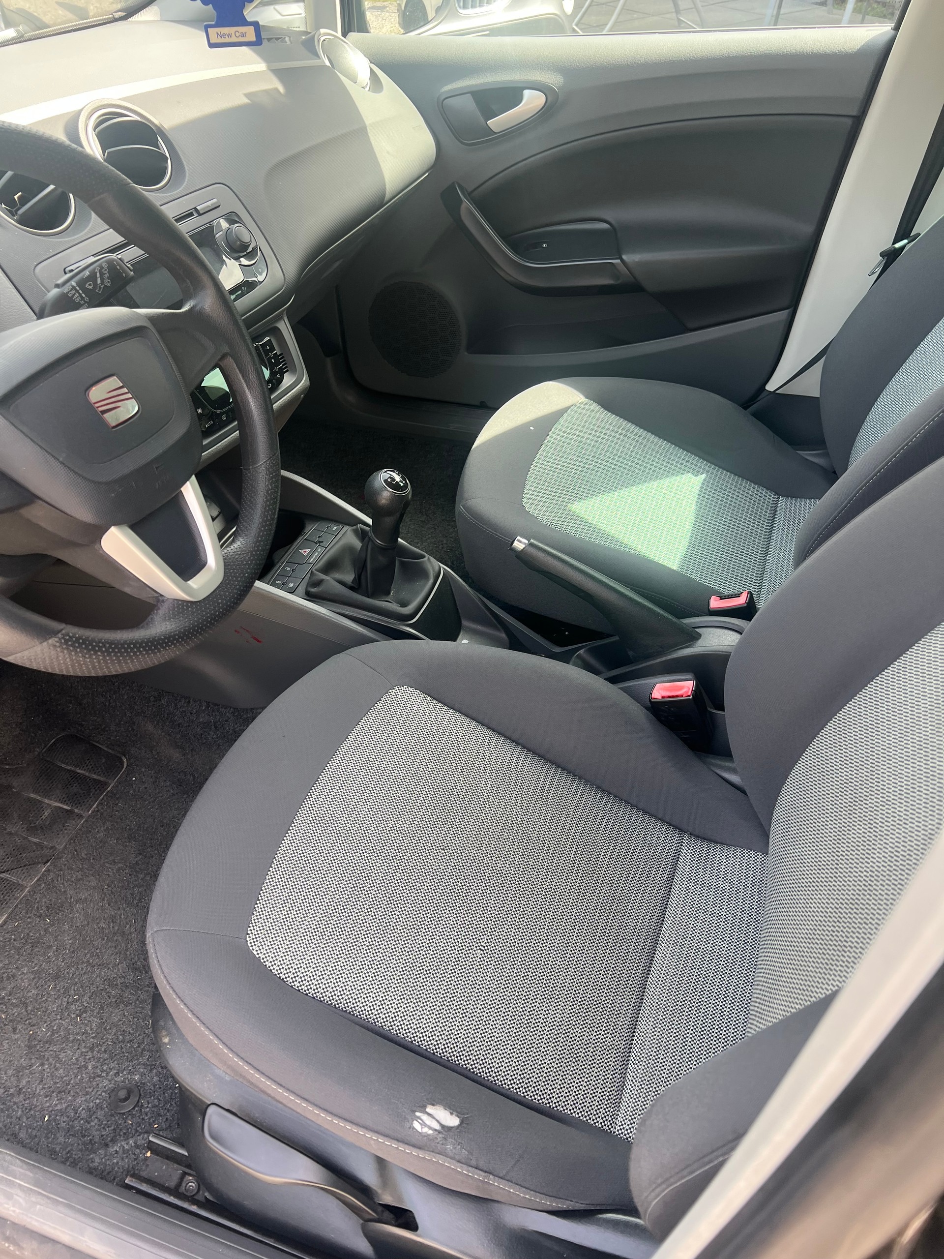 SEAT Ibiza 1.4 Reference-image-9