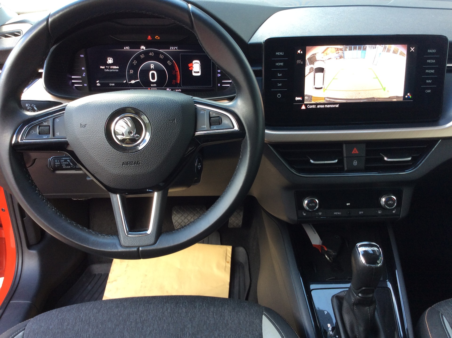 SKODA Kamiq 1.0 TSI Style DSG-image-6