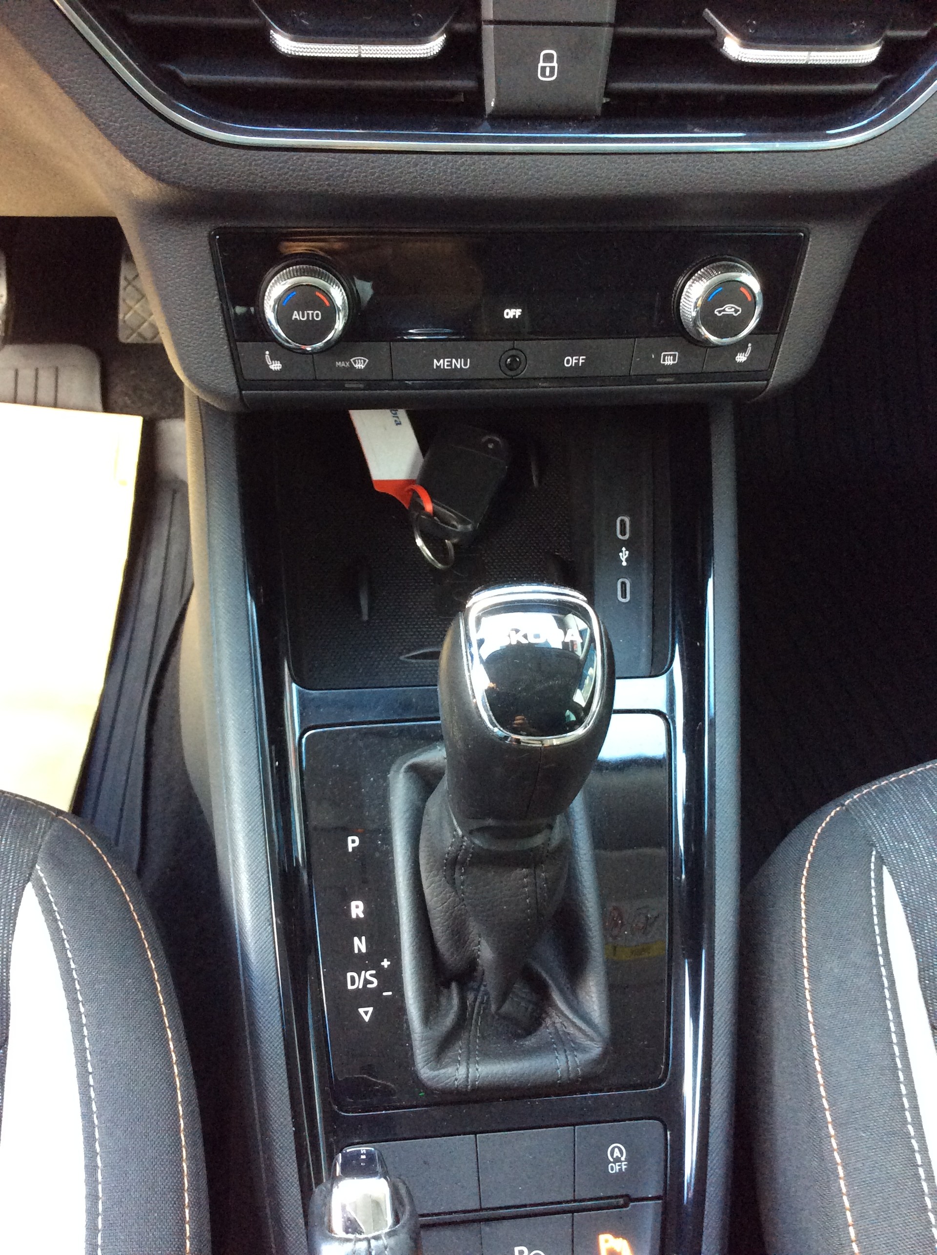 SKODA Kamiq 1.0 TSI Style DSG-image-4