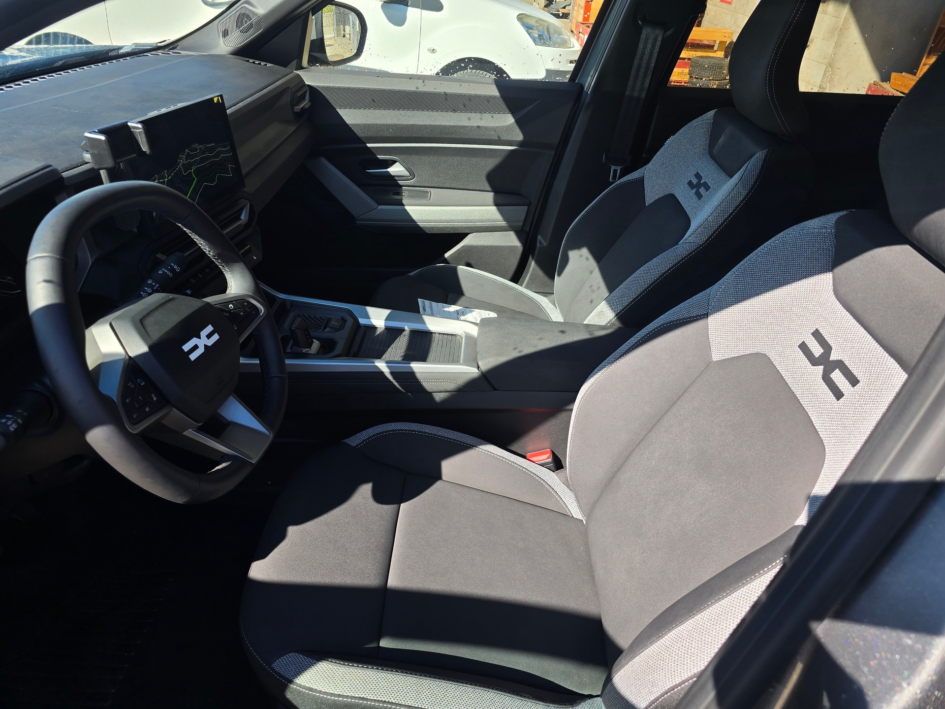 DACIA Bigster HEV 155 Journey-image-7