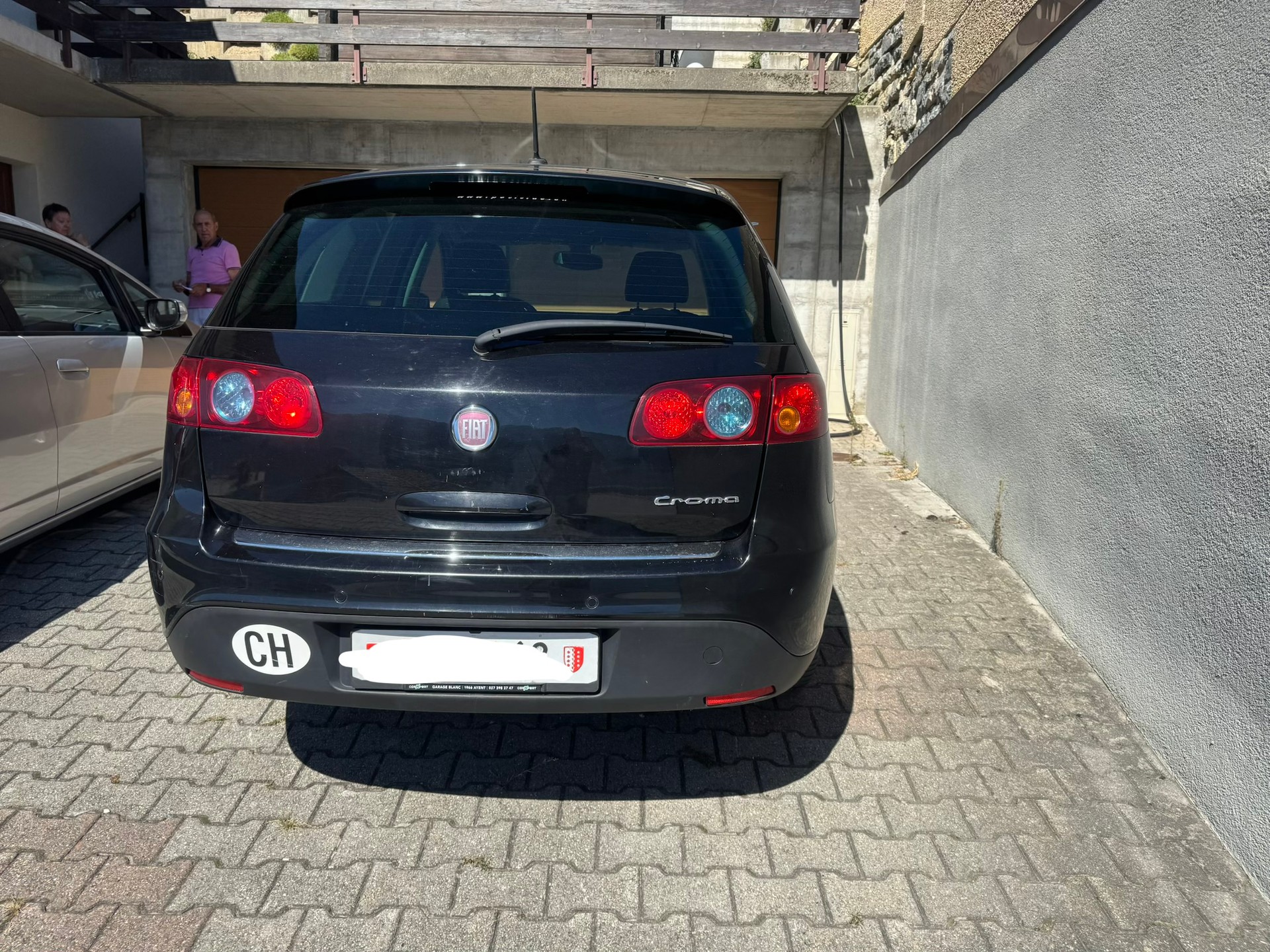FIAT Croma 1.9 16V JTD Dynamic Automatic-image-2