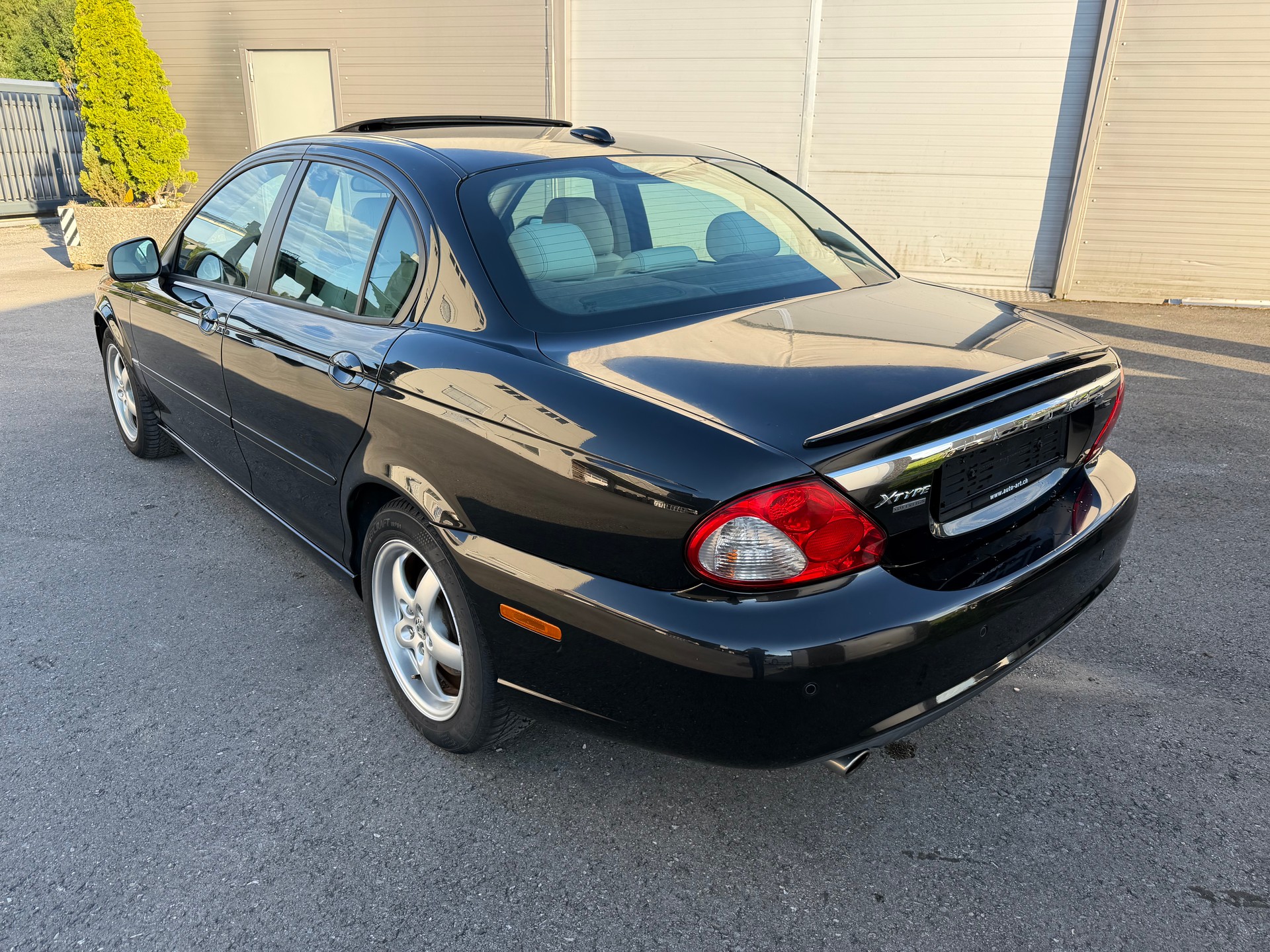 JAGUAR X-Type 3.0 V6 Traction4 Sovereign Anniv. Pack Aut.-showroom-element-3