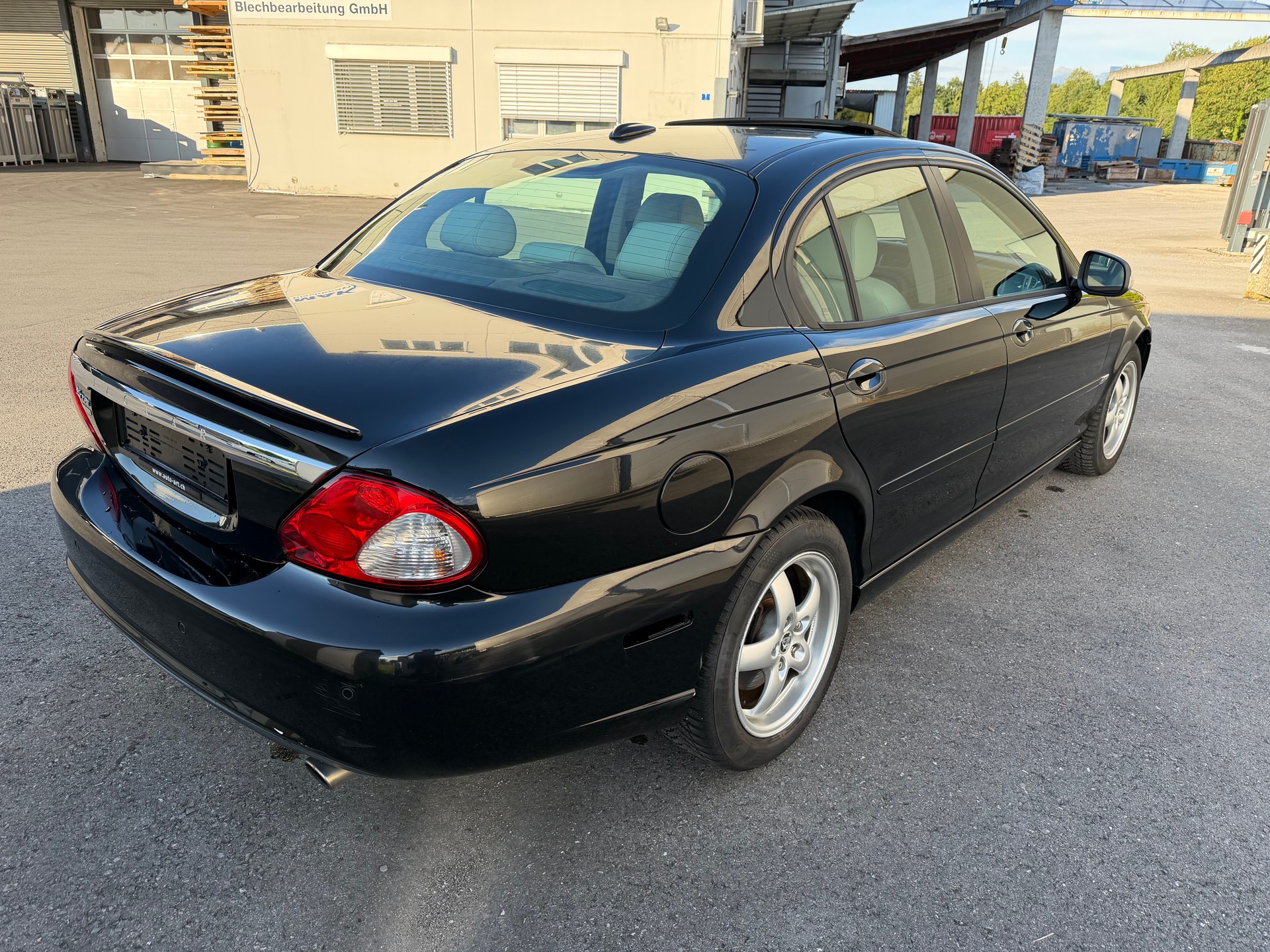 JAGUAR X-Type 3.0 V6 Traction4 Sovereign Anniv. Pack Aut.-showroom-element-2