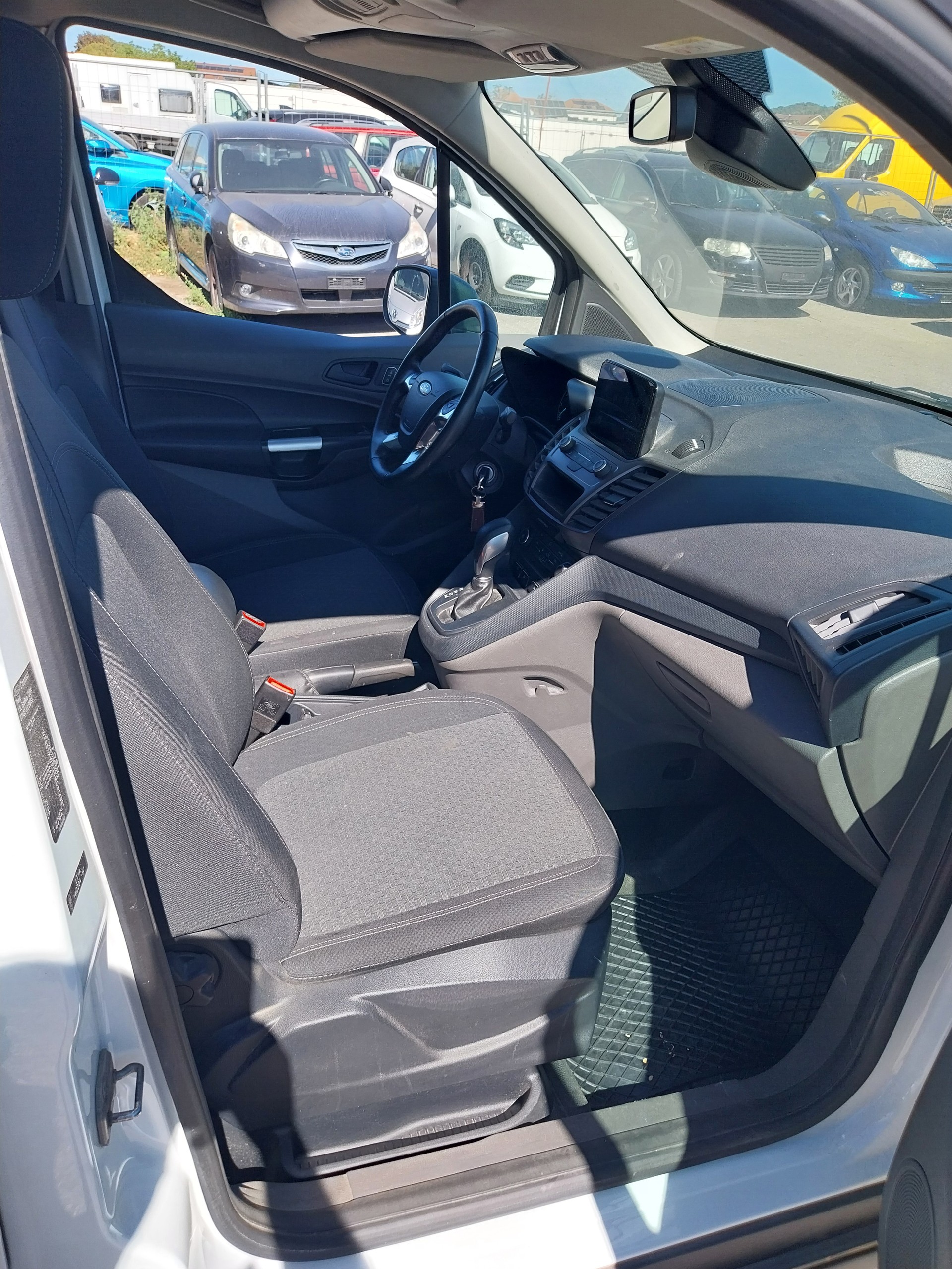 FORD Transit Connect DC T240 1.5 EcoBlue Trend Automat-image-11