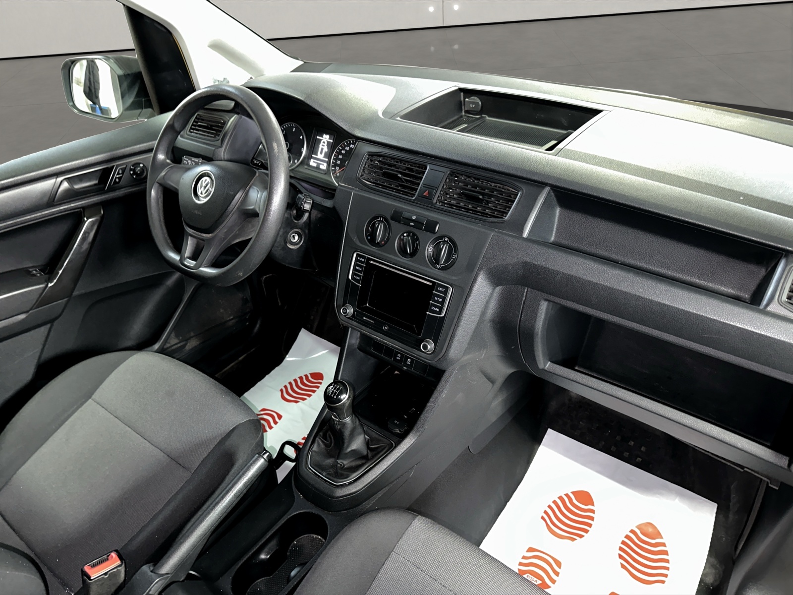 VW Caddy 2.0TDI 4Motion BMT ( 122PS )-image-12