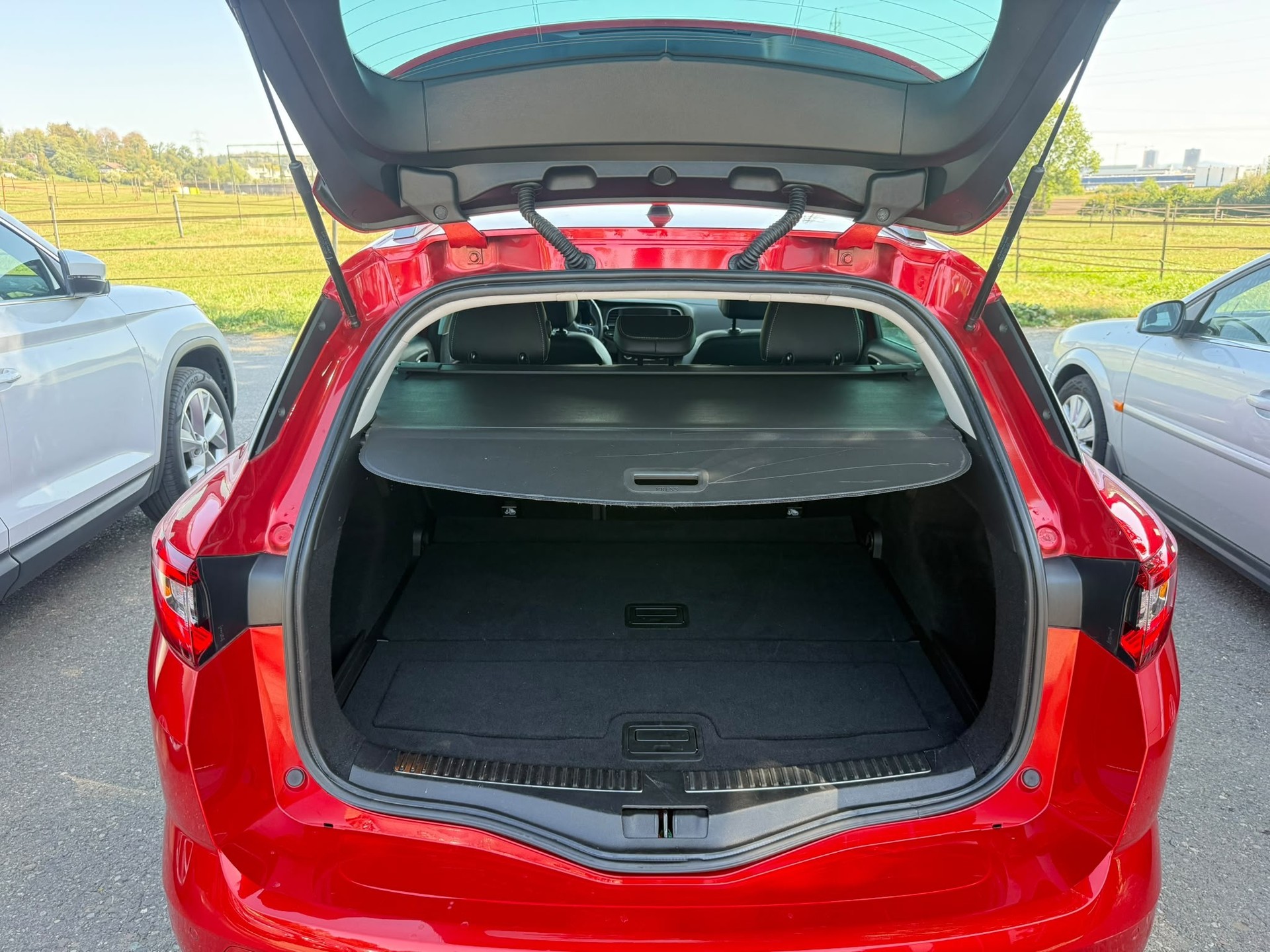 RENAULT Mégane Grandtour 1.3 16V Turbo Business EDC-image-6