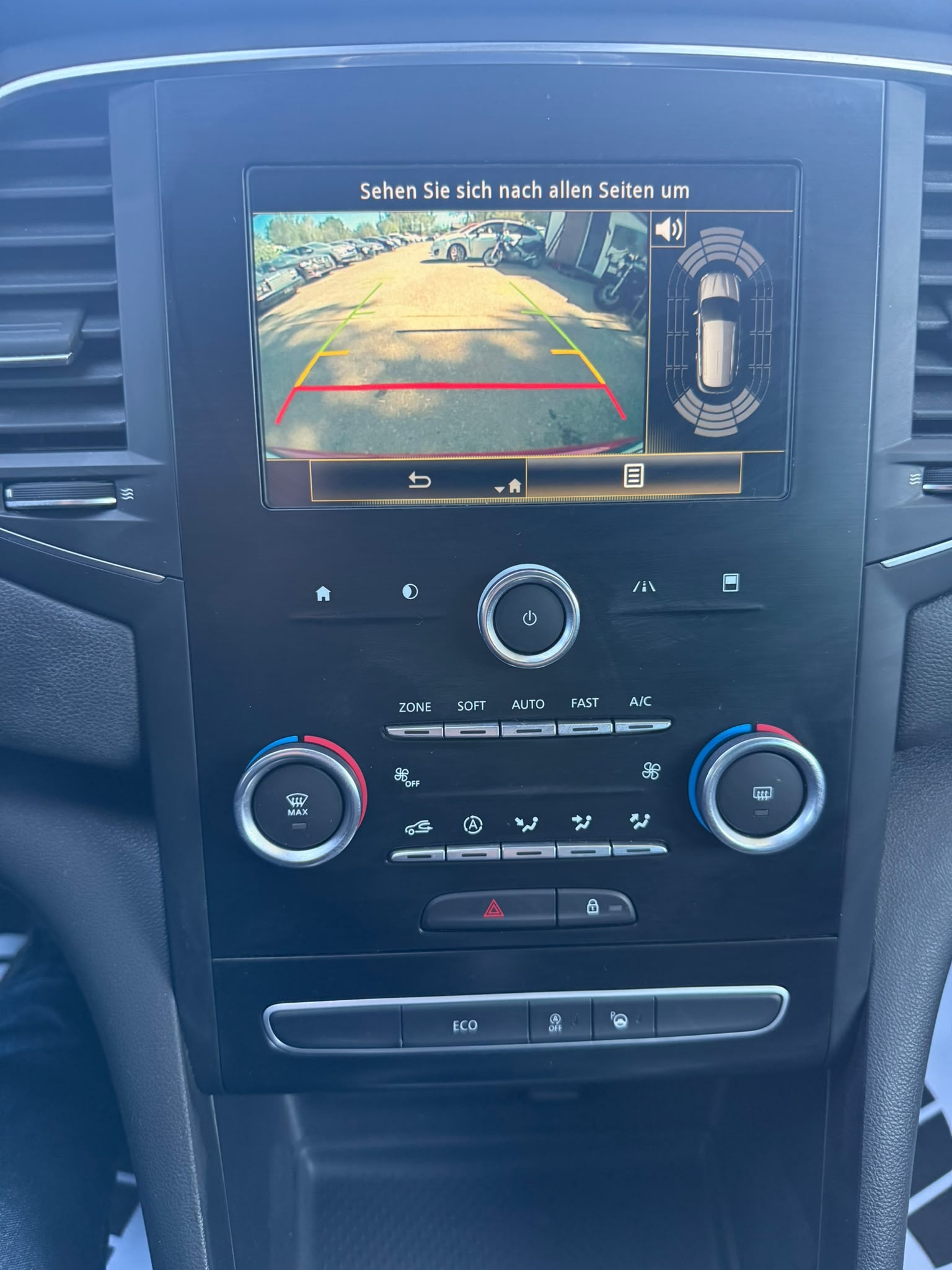 RENAULT Mégane Grandtour 1.3 16V Turbo Business EDC-image-13