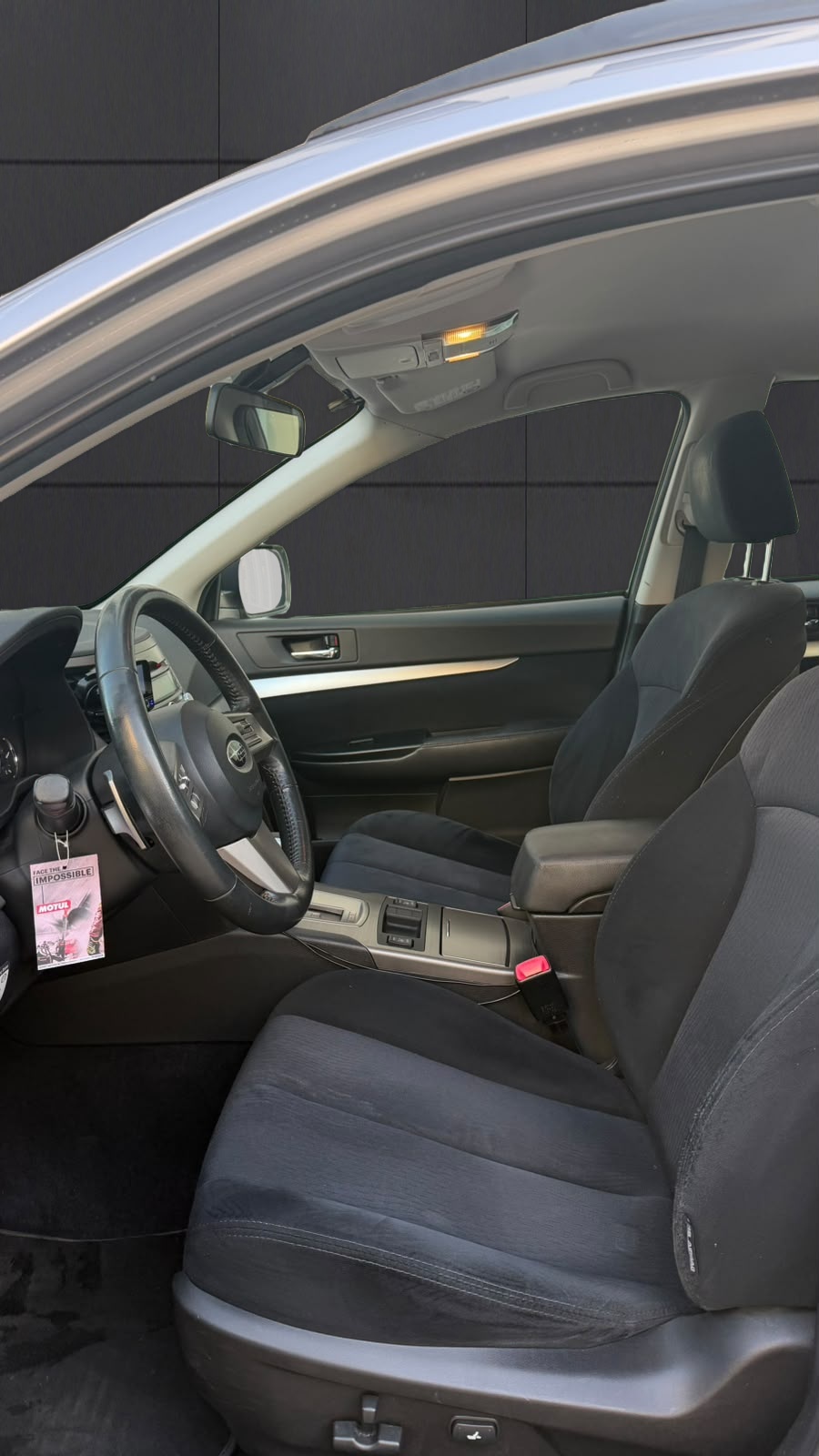 SUBARU Outback 2.5i Swiss AWD Lineartronic-image-8