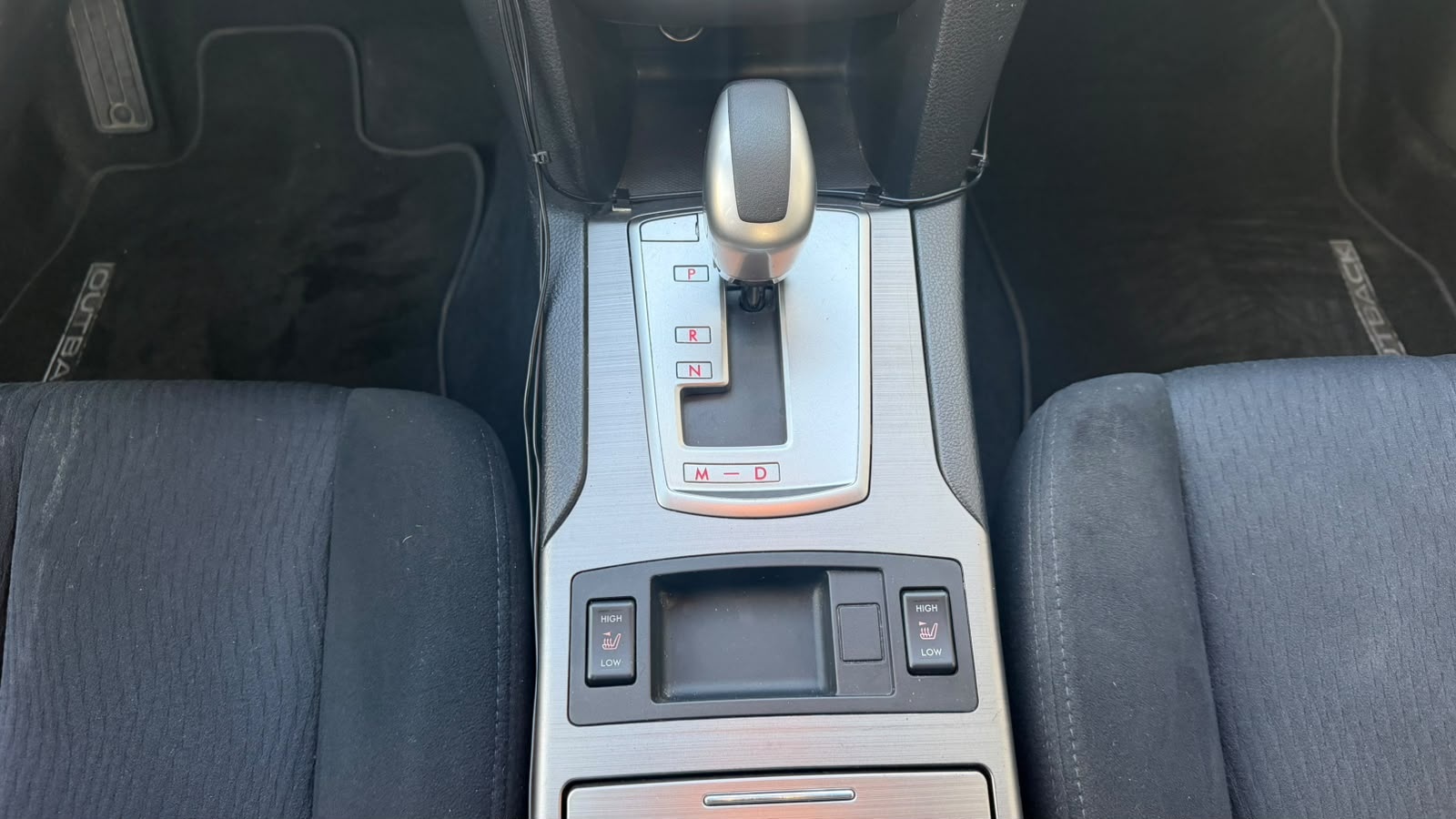 SUBARU Outback 2.5i Swiss AWD Lineartronic-image-17