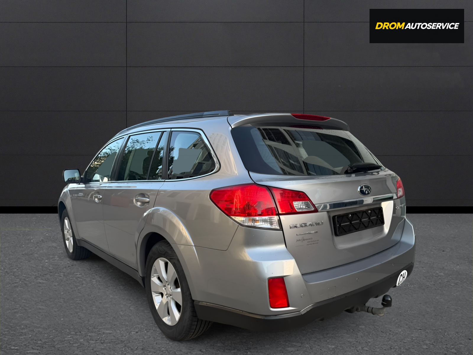 SUBARU Outback 2.5i Swiss AWD Lineartronic-image-6