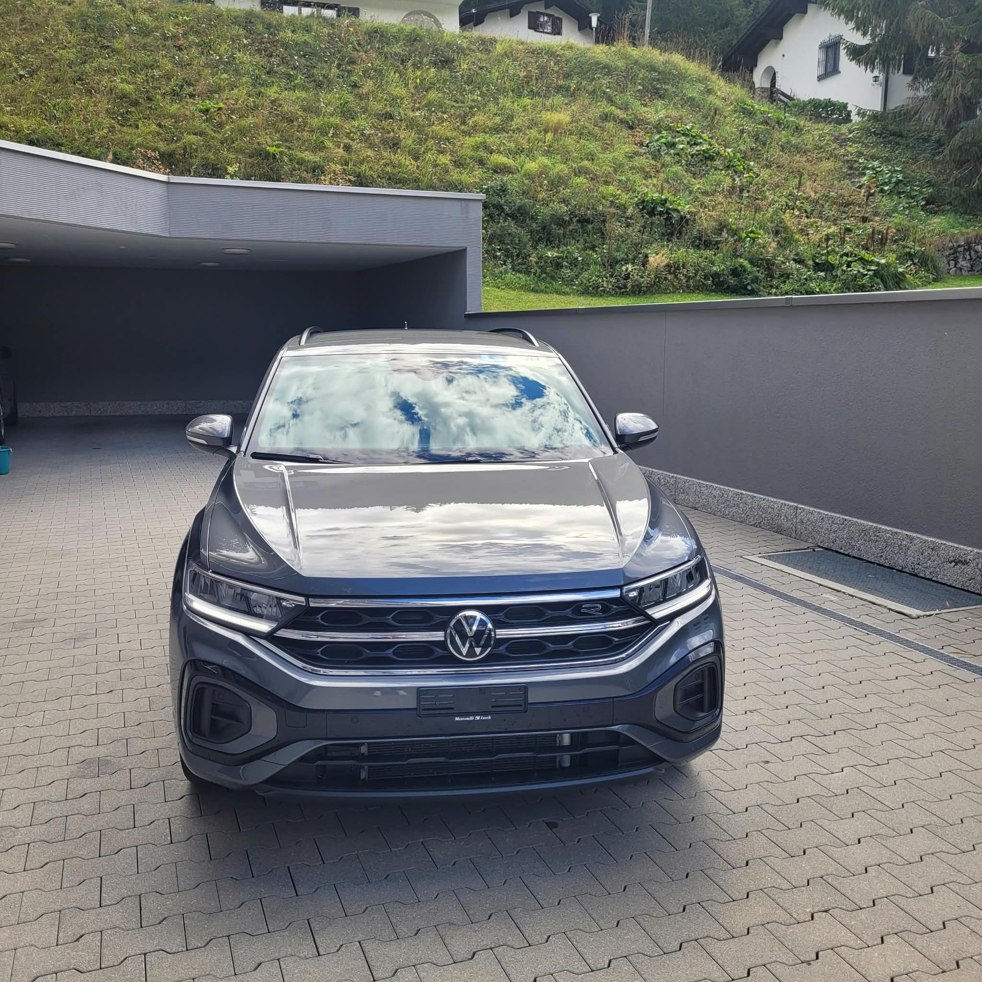 VW T-Roc 2.0 TDI SCR R-Line DSG 4motion-image-1