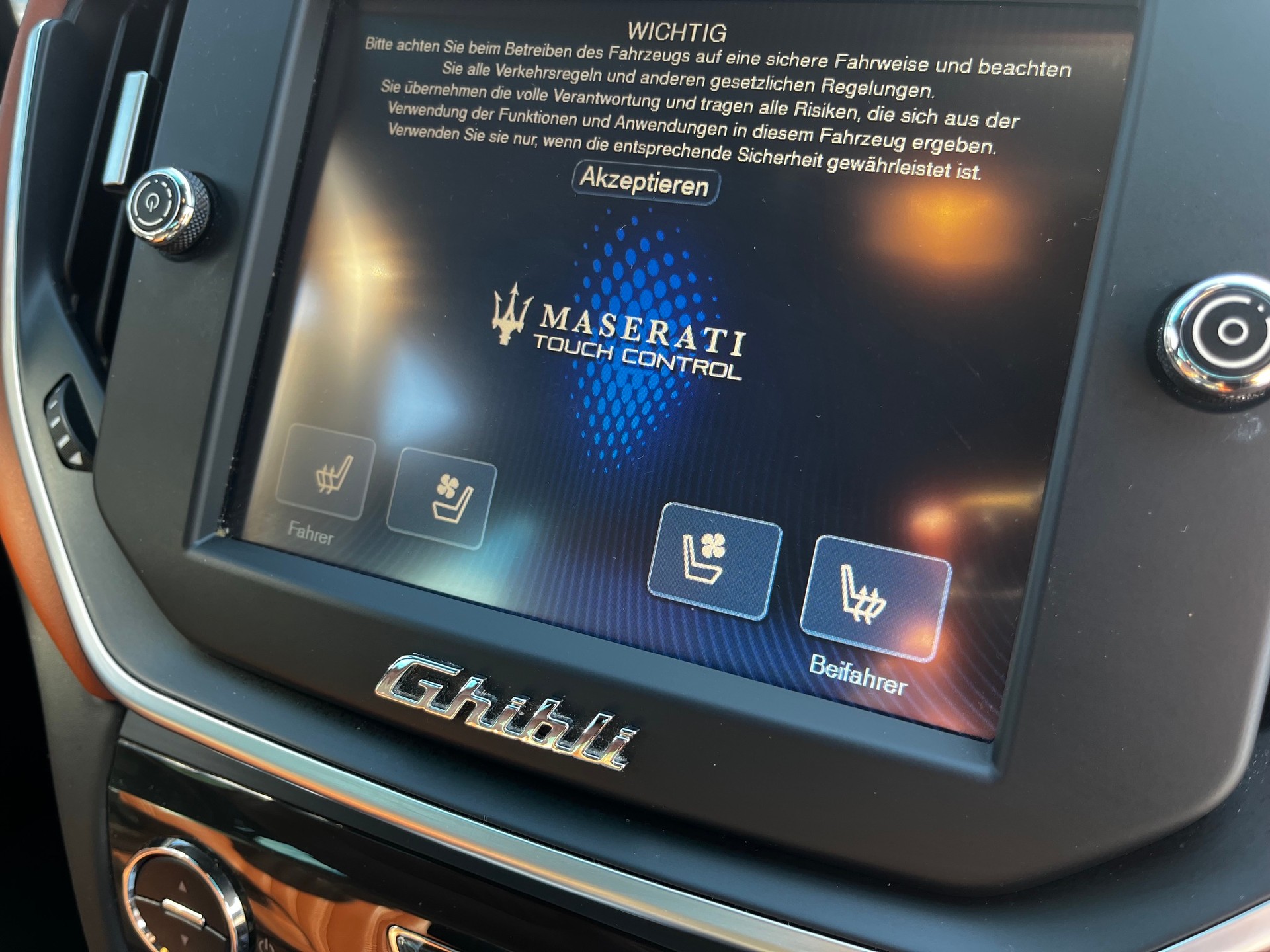 MASERATI Ghibli S Q4 3.0 V6 Automatica-image-12